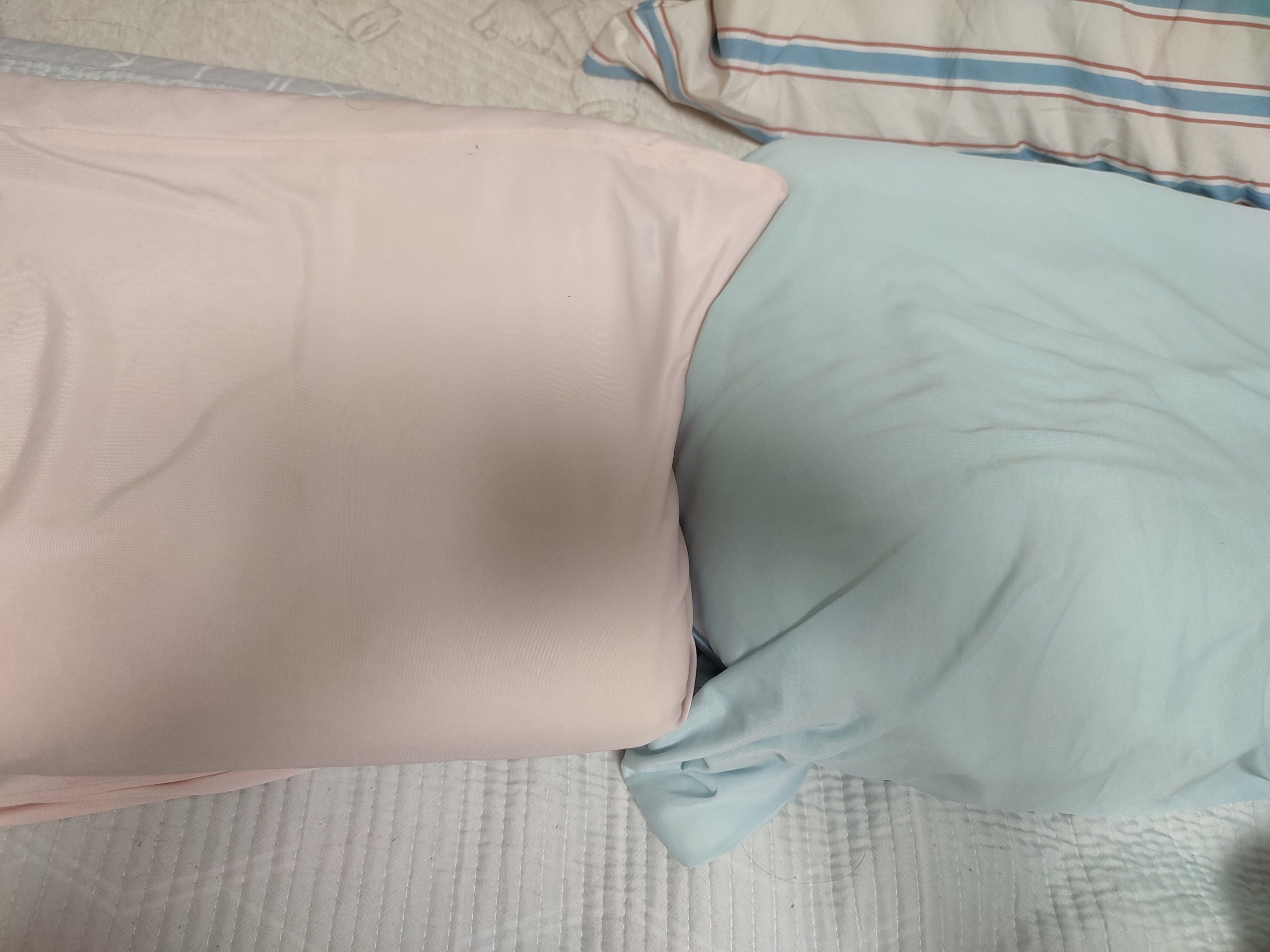 Vintage Mansion Cotton Fitted Pillowcase Set (2-Pack) user photo