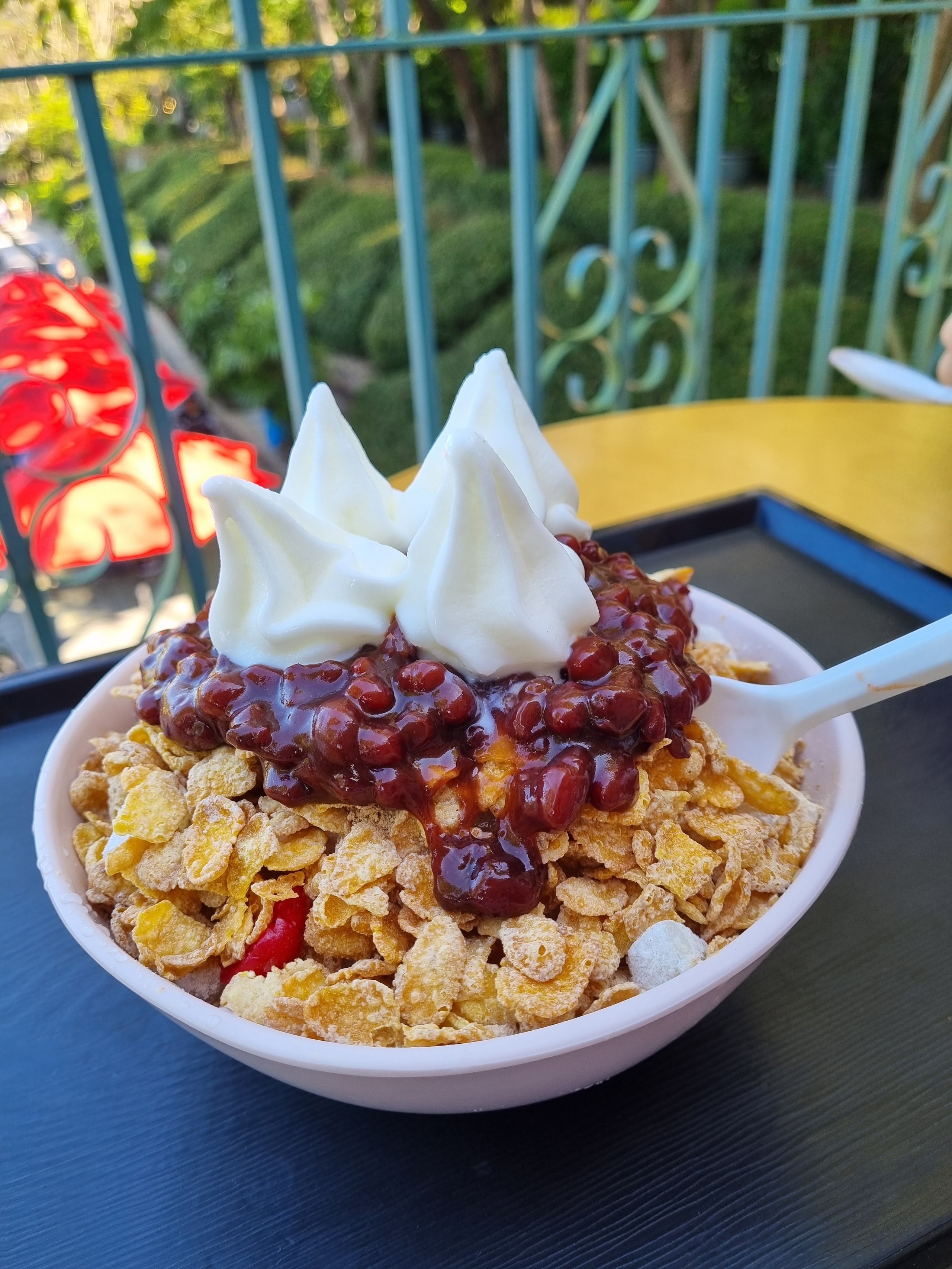 Easy-Grab Serving Bowl user photo