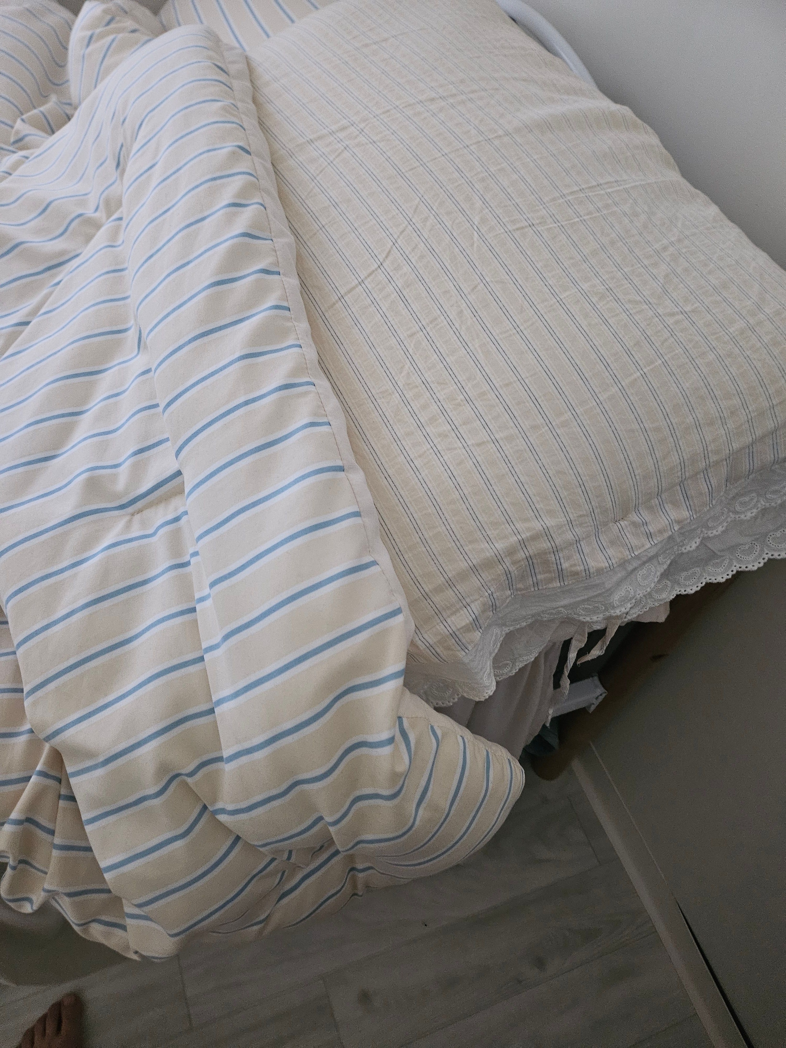 Little Sleepy Soft Lace Cotton Pillowcase user photo