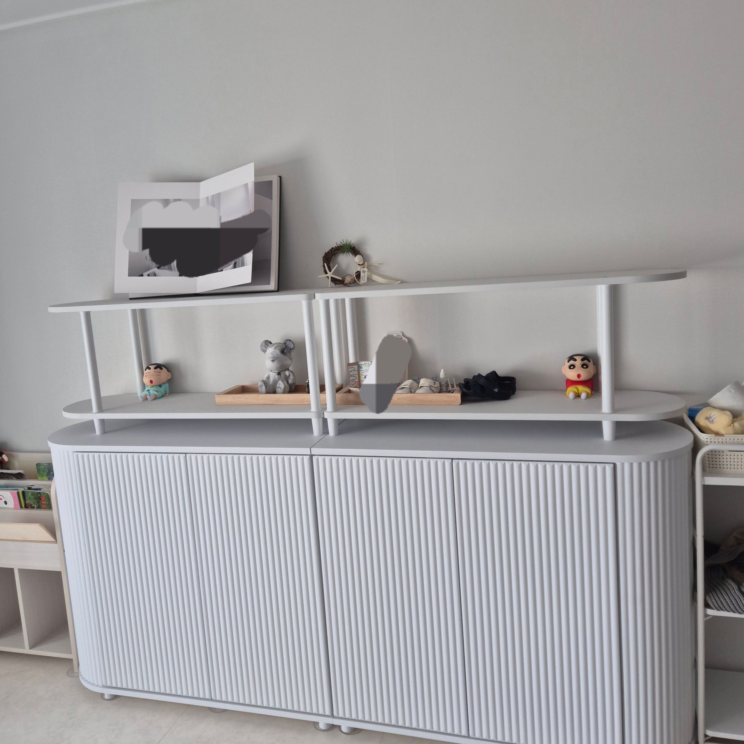 Half-Moon Wooden Shelf user photo