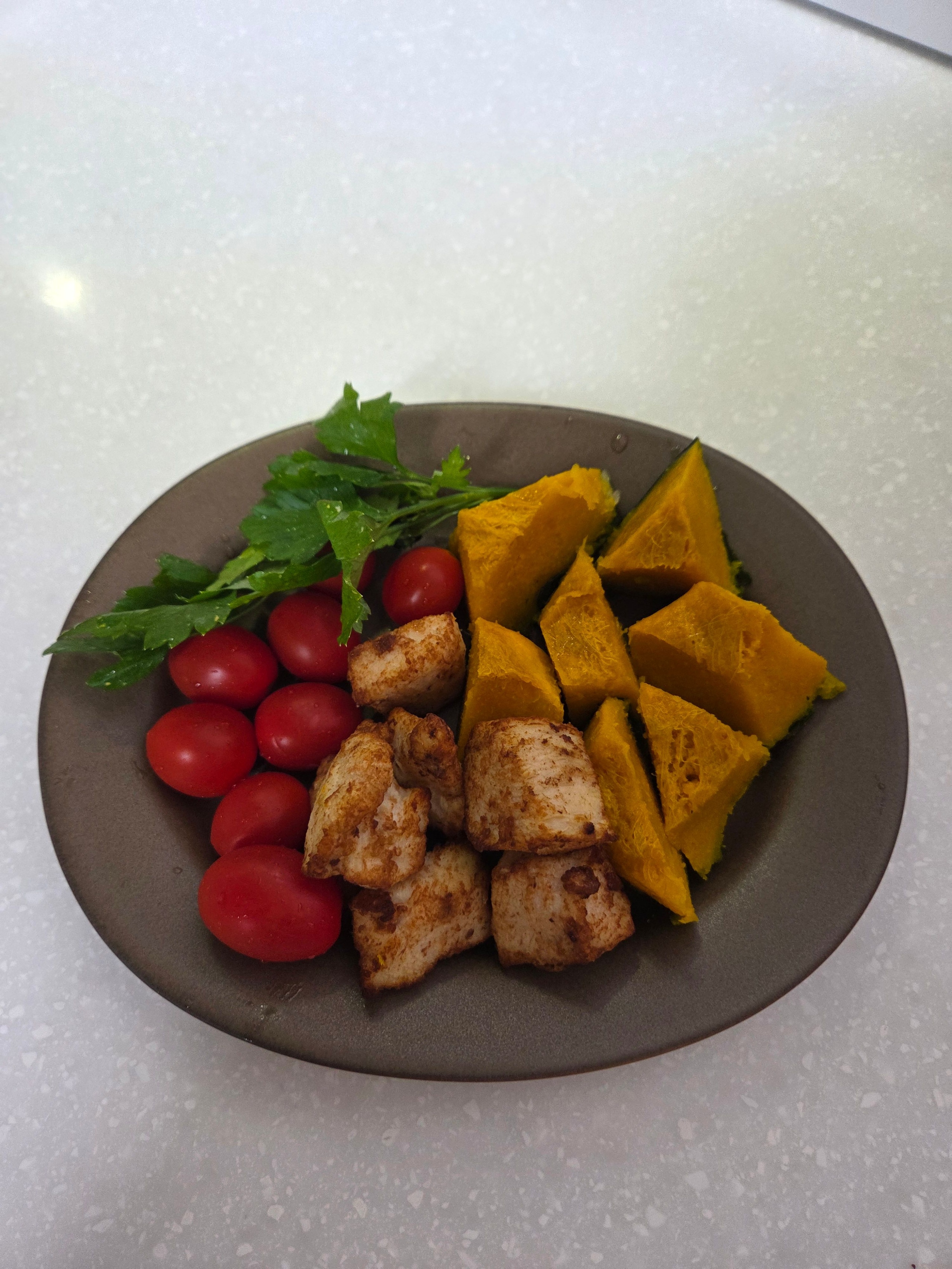 Doze Oval Plate - Cozy Clay user photo