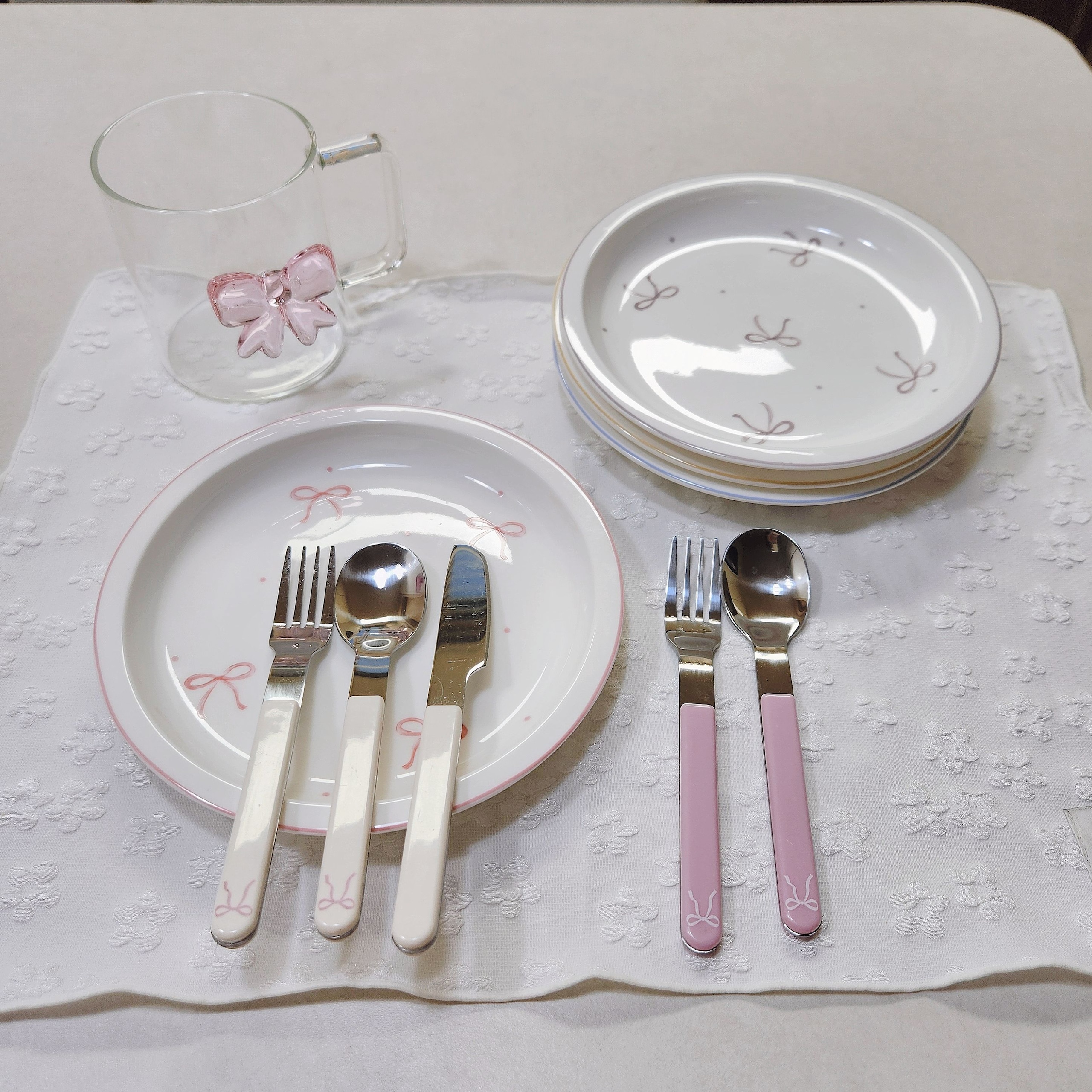 ON Pastel Ribbon Dessert Plate Set (4-Piece) user photo