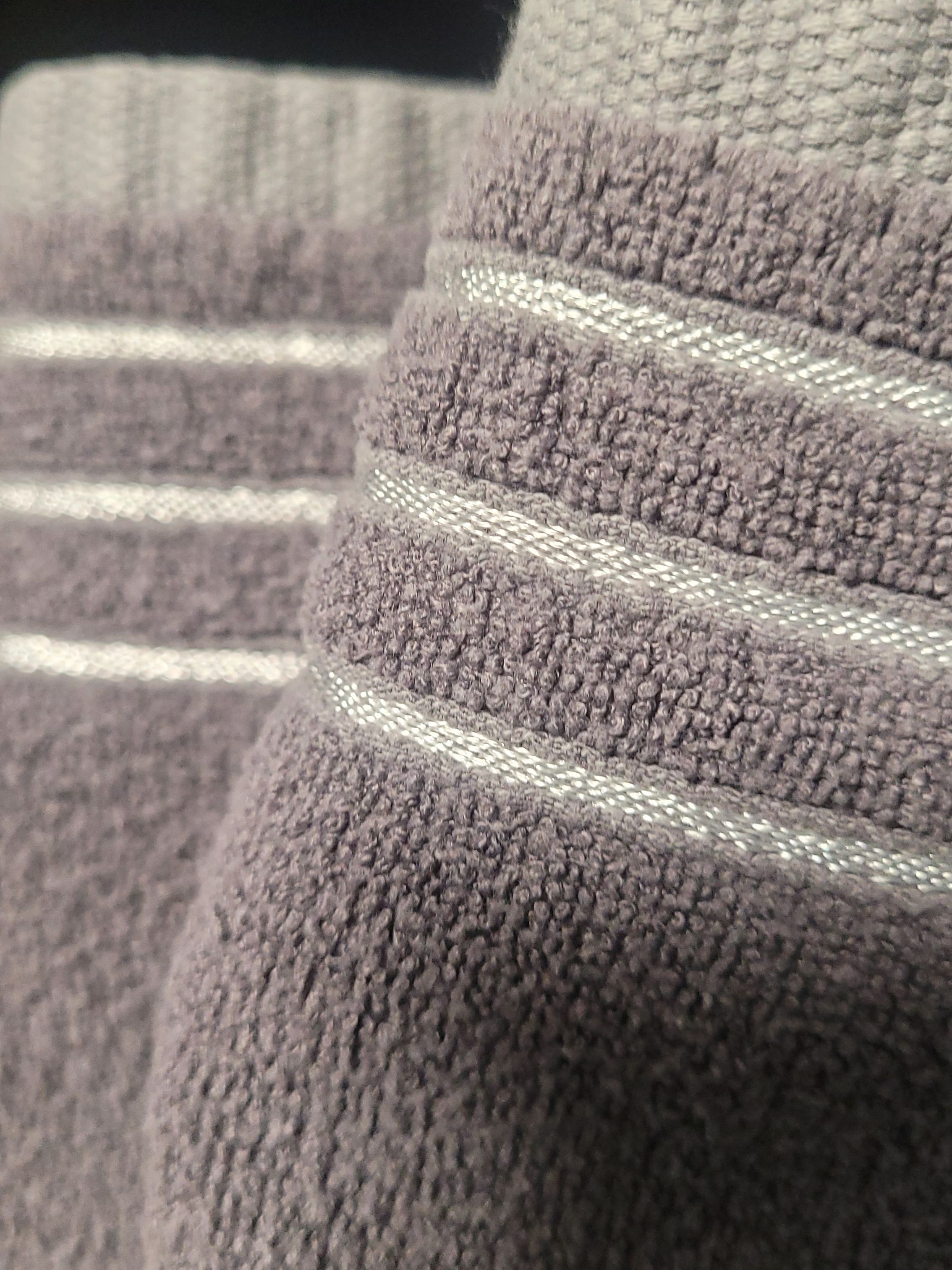 Bamboo Stripe Antibacterial Hotel Towel (10-Pack) user photo