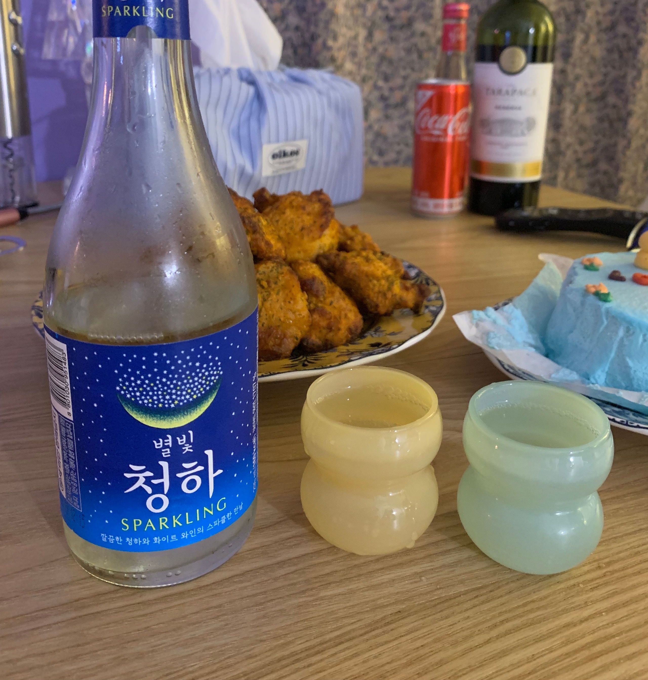 Newtige Milk Glass Soju & Sake Cup Set (4-Piece) user photo