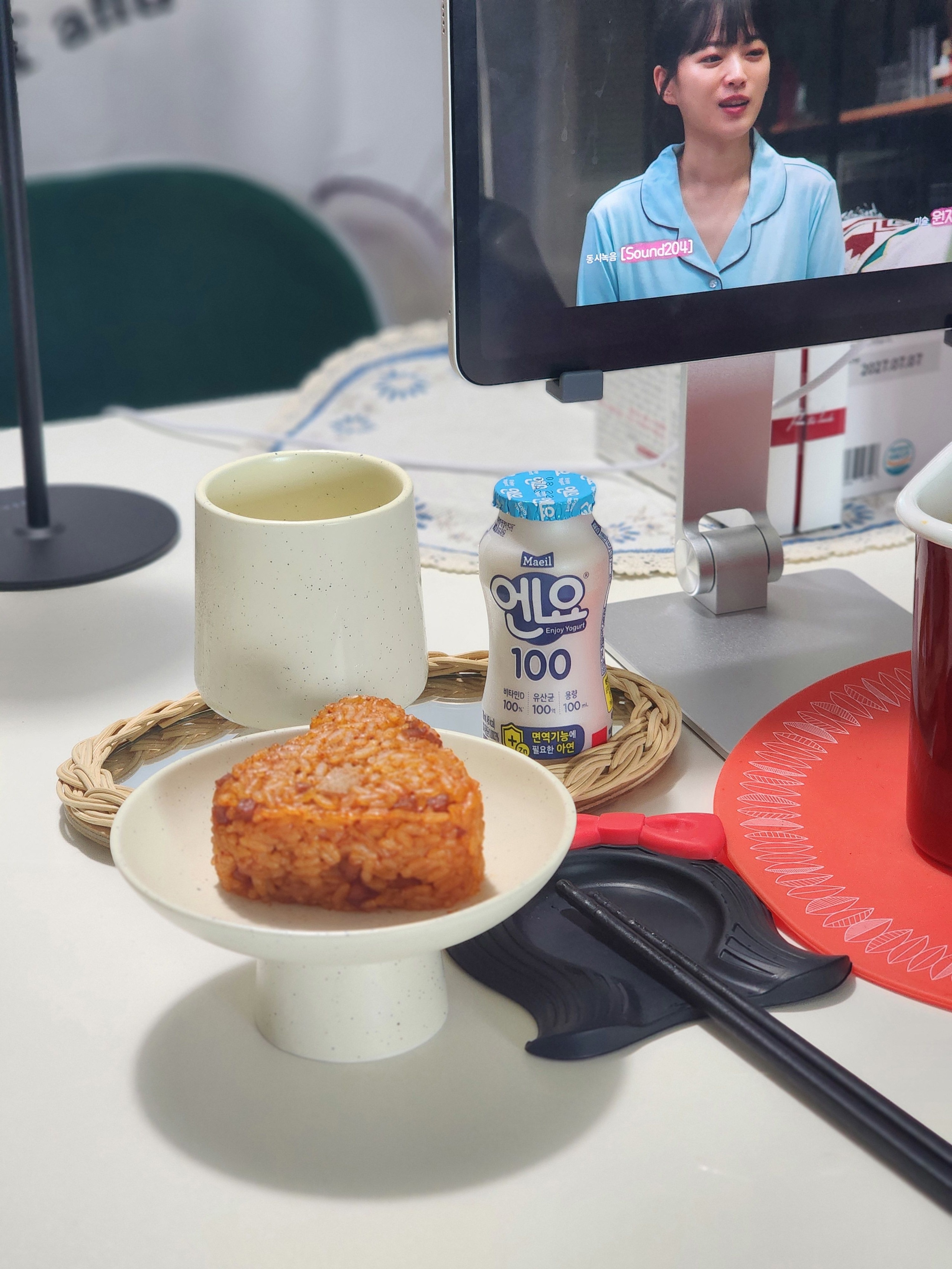 Hyeum Matte Pedestal Dessert Plate user photo