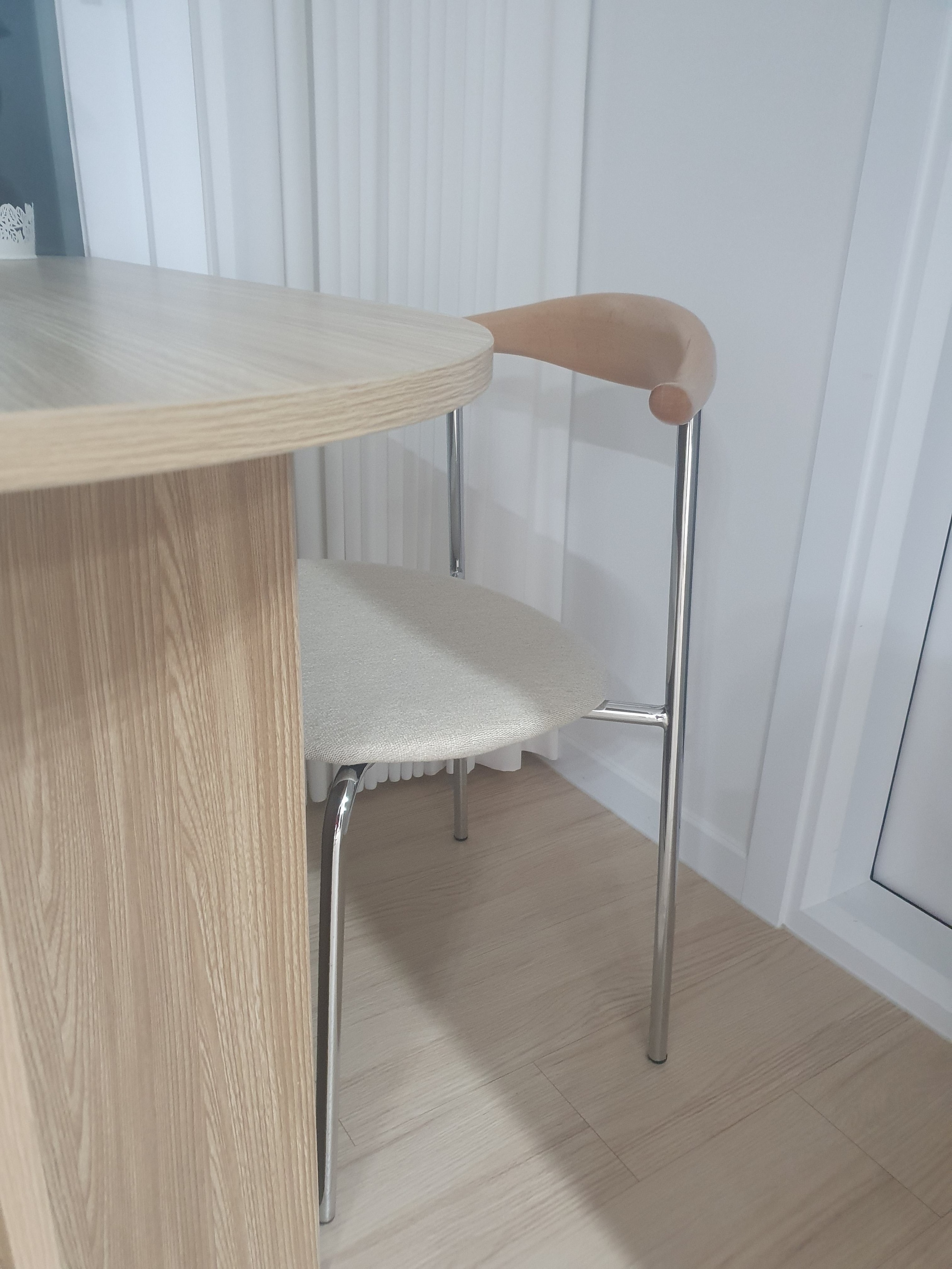 Minimal Square Dining Table user photo