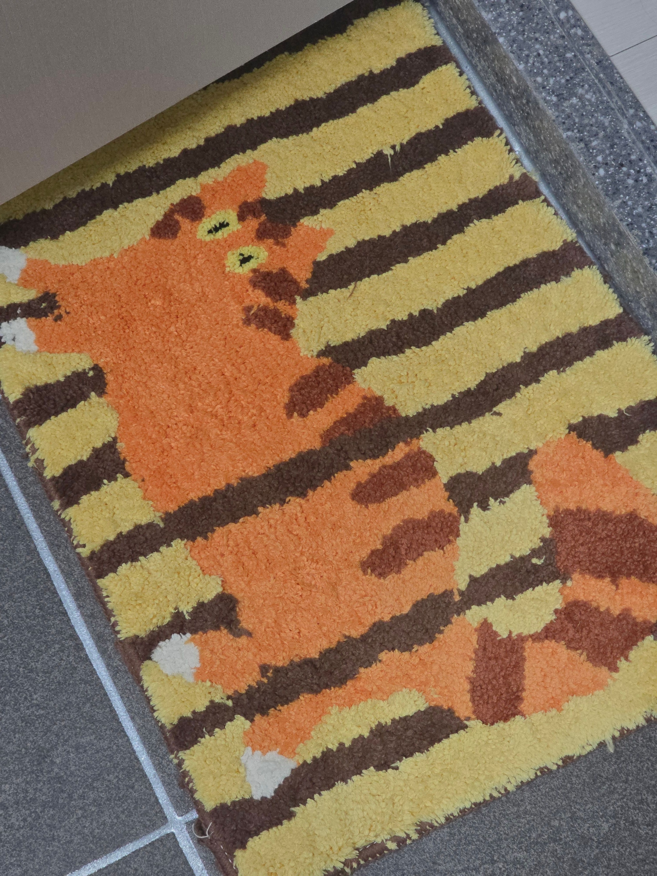 Curious Cat Tufted Accent Mat user photo