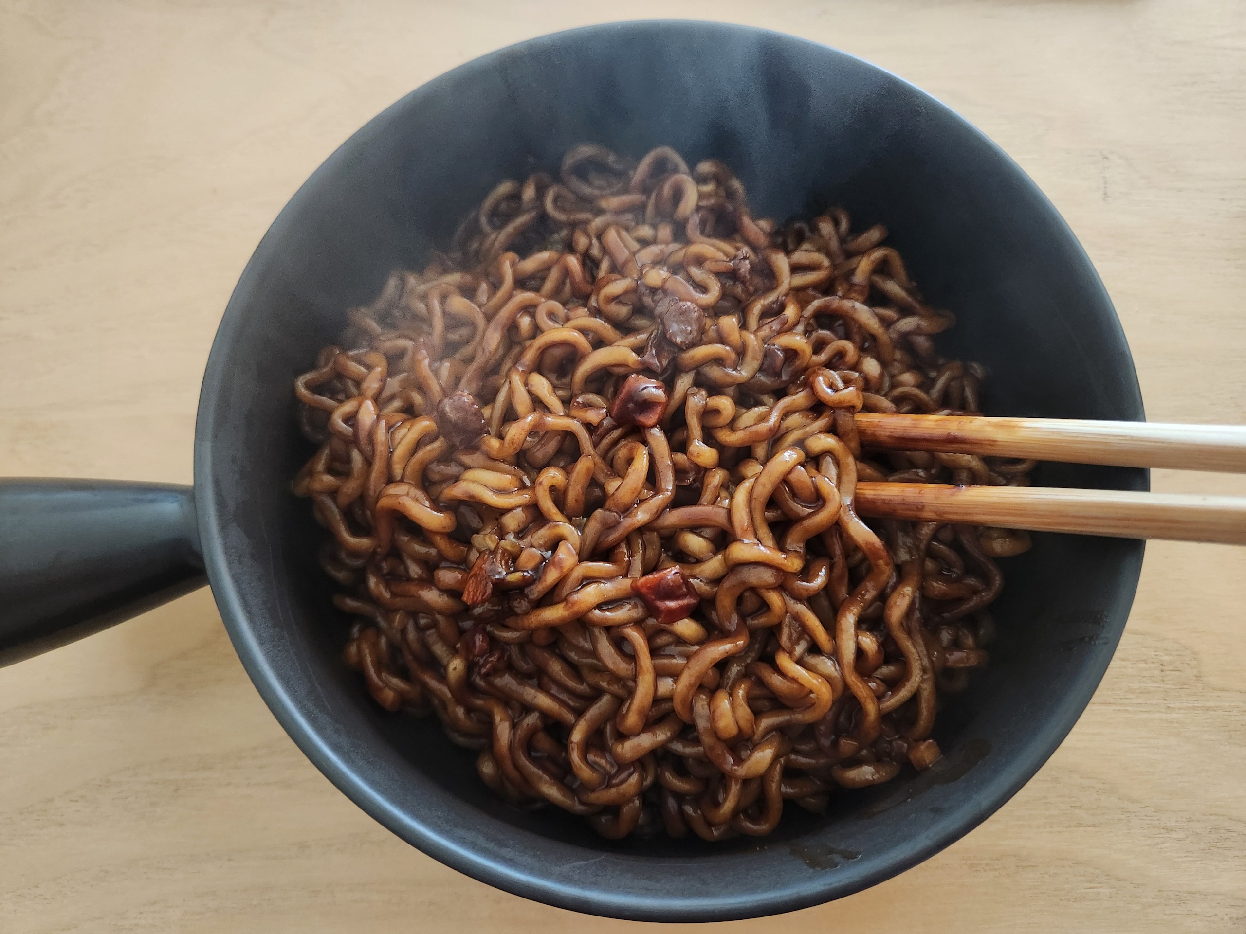 Easy-Grab Serving Bowl user photo