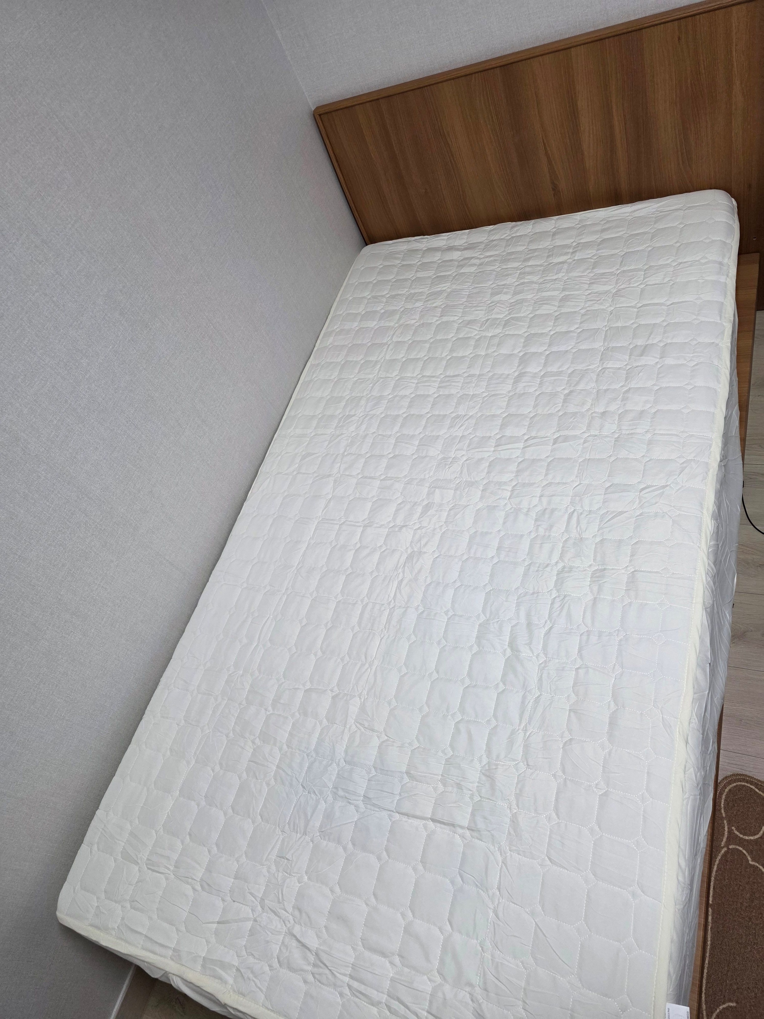 Square Quilted Waterproof Mattress Cover user photo