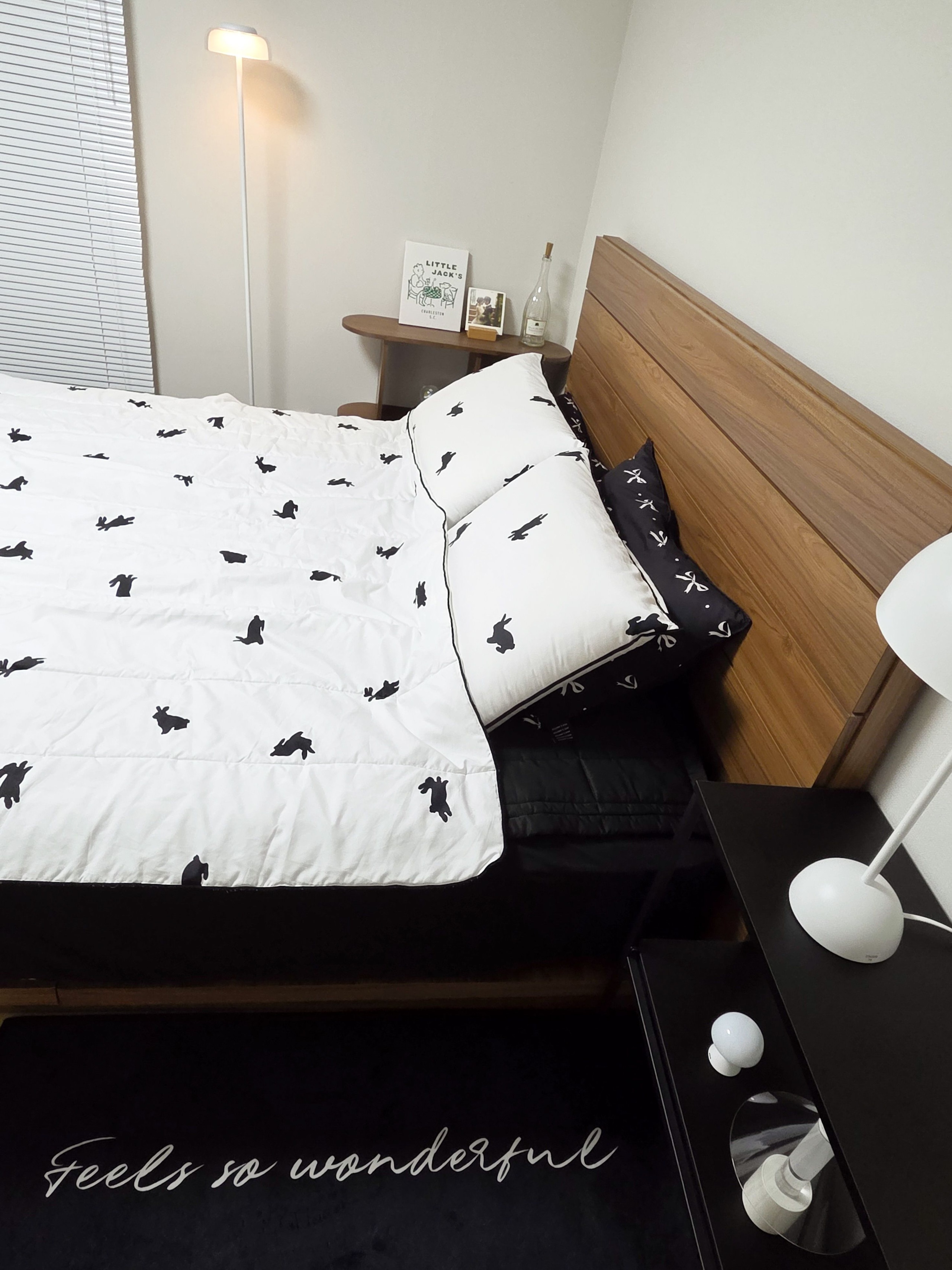 Summer Bunny Cool-Touch Seersucker Comforter Set user photo