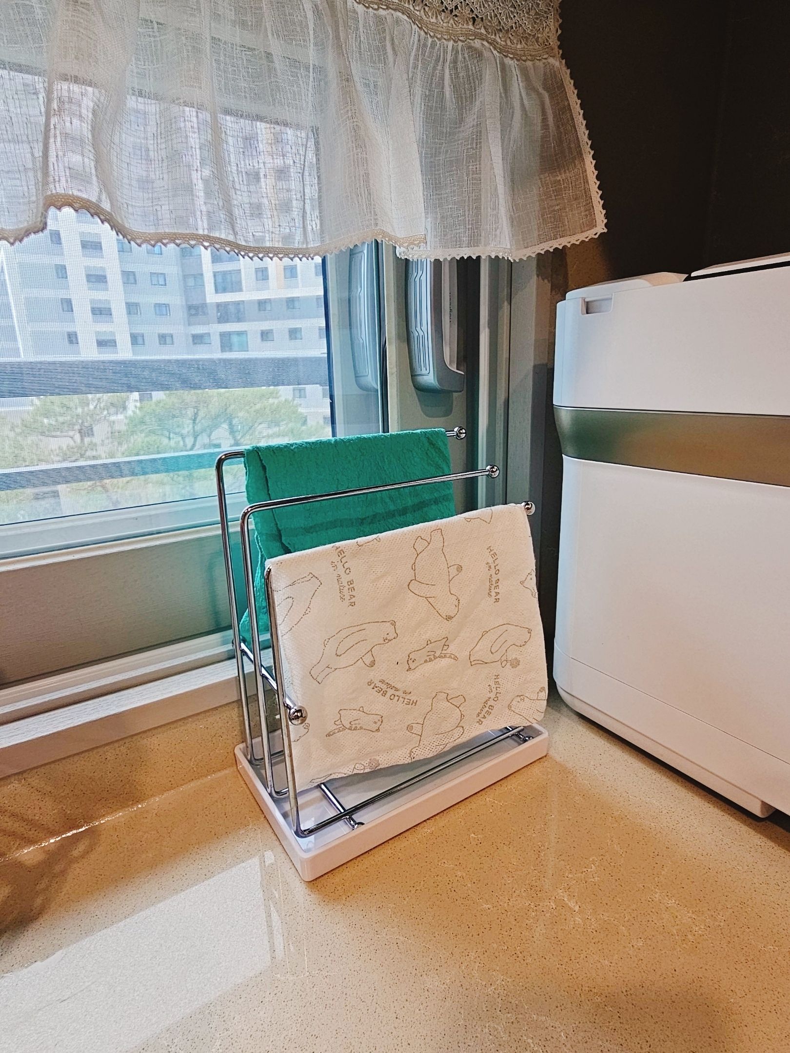 Oatley 3-Tier Modern Stand Dishcloth Rack user photo