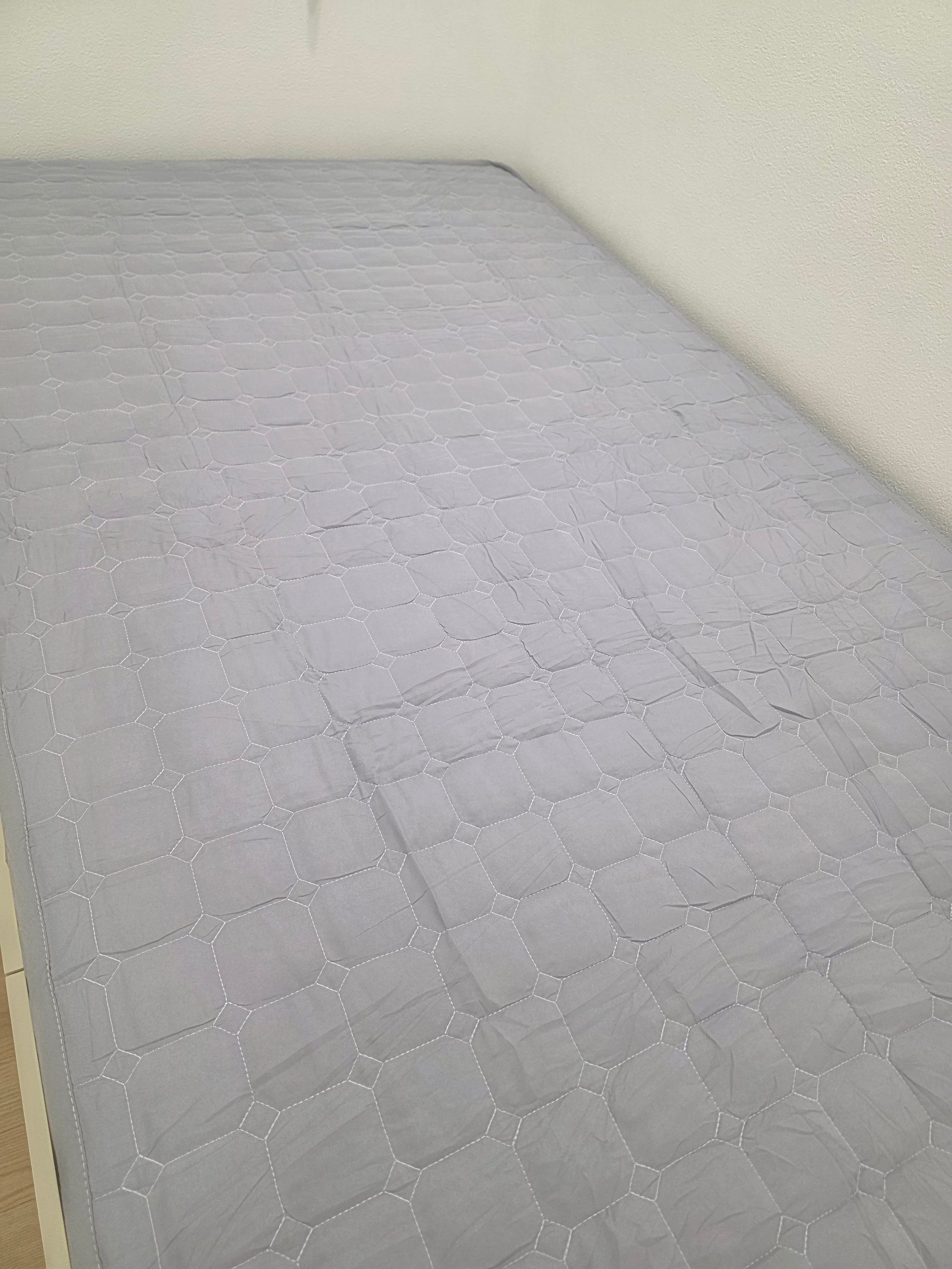 Square Quilted Waterproof Mattress Cover user photo