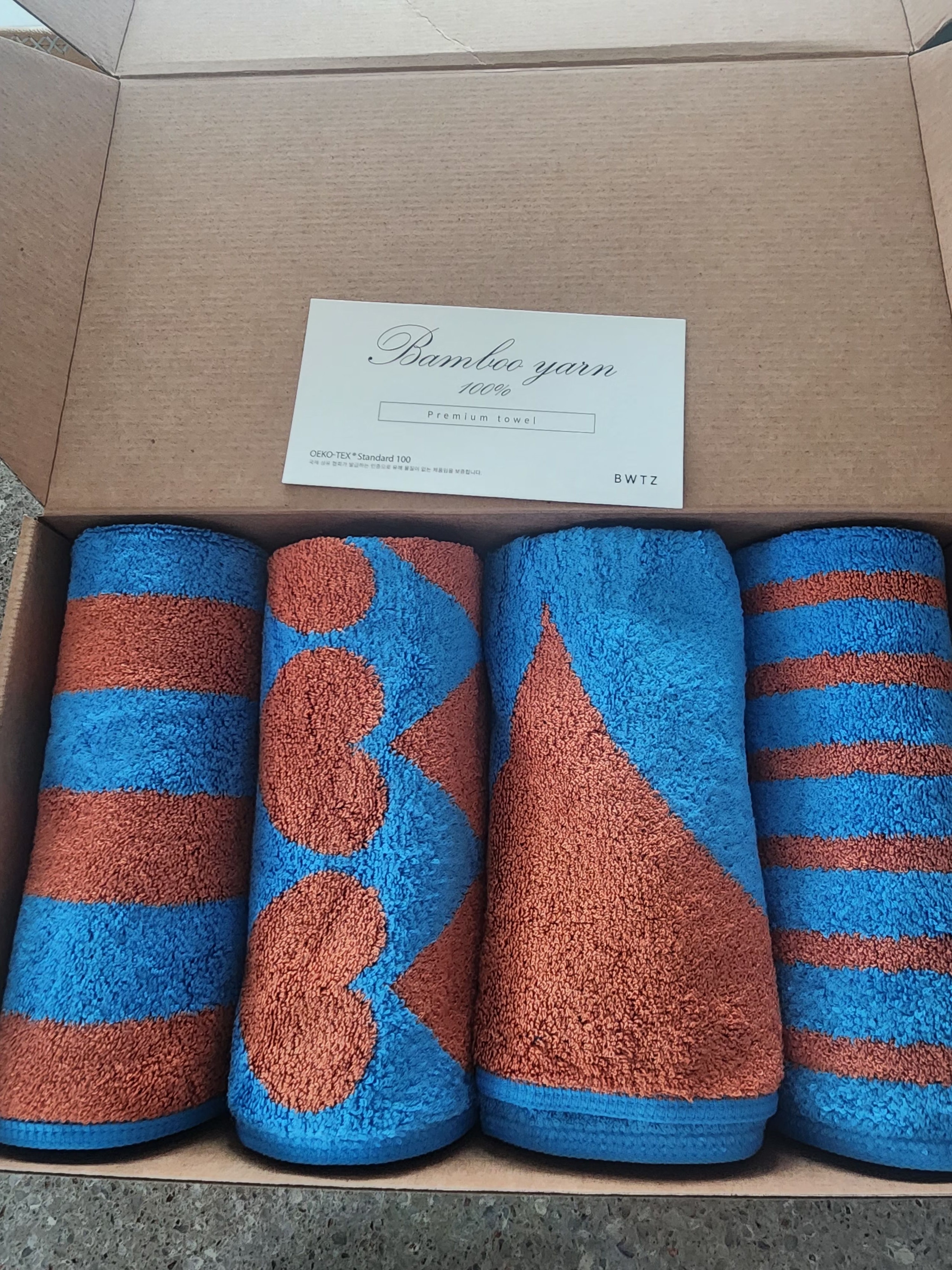 BWTZ Sunset Blue Bamboo Yarn Hotel Bath Towel user photo