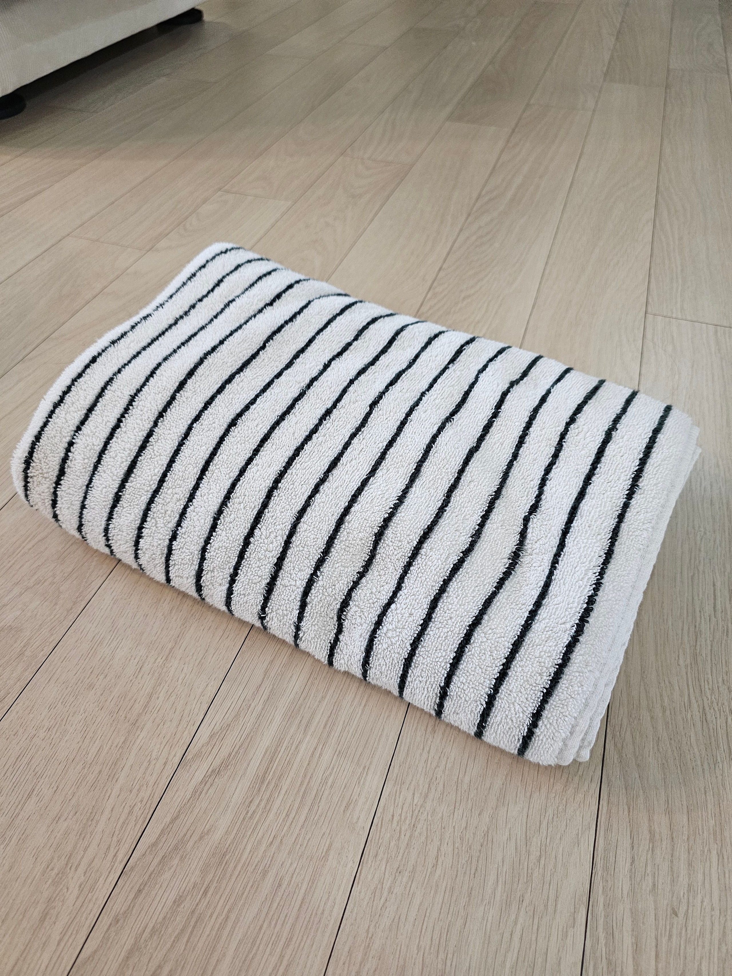 Cotton Modern Stripe Oversized Bath & Beach Towel user photo