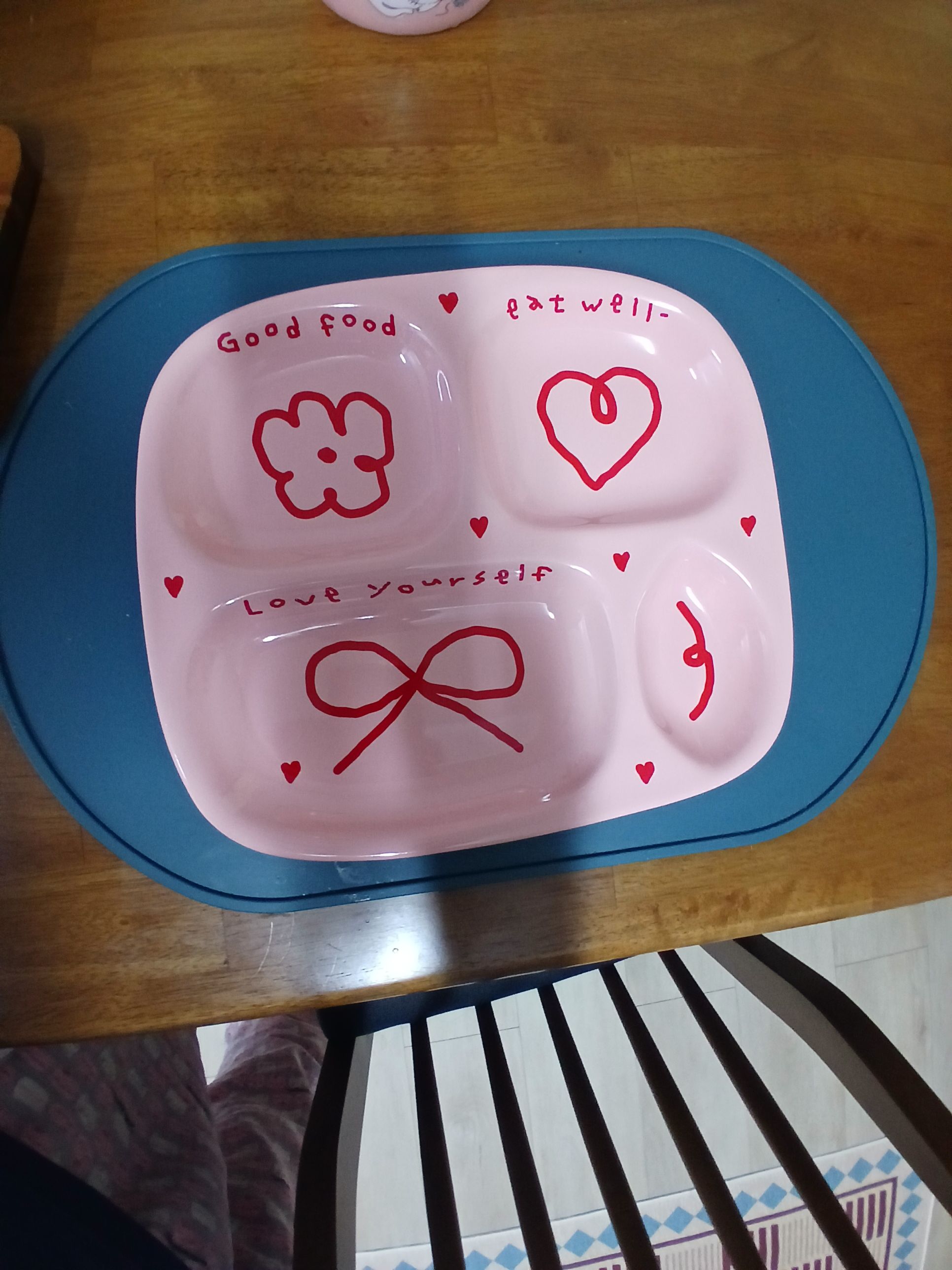 Pink Edition Ceramic Solo Meal Tray Set user photo
