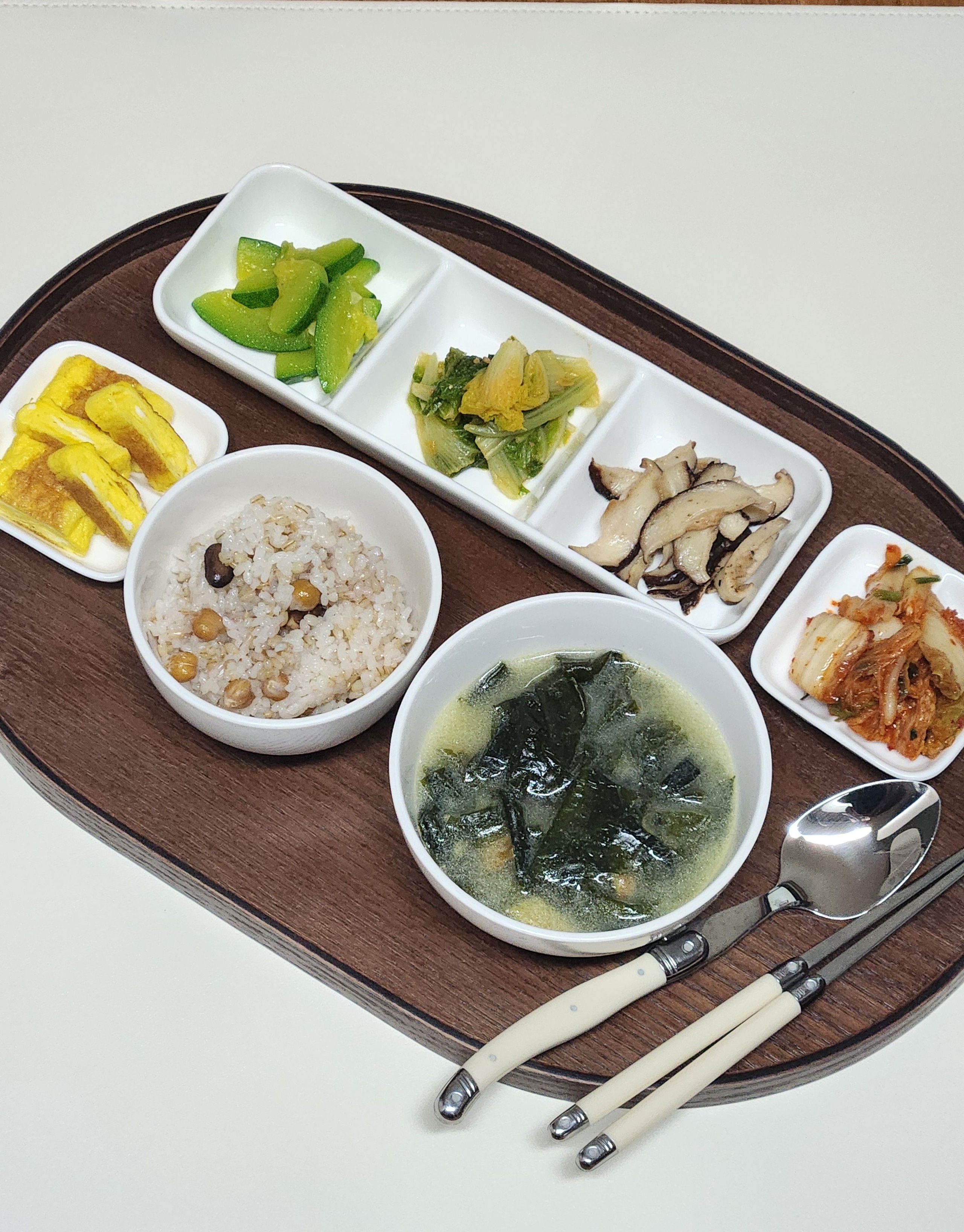 Laguiole Flatware & Chopsticks Set for 2 (8-Piece) user photo