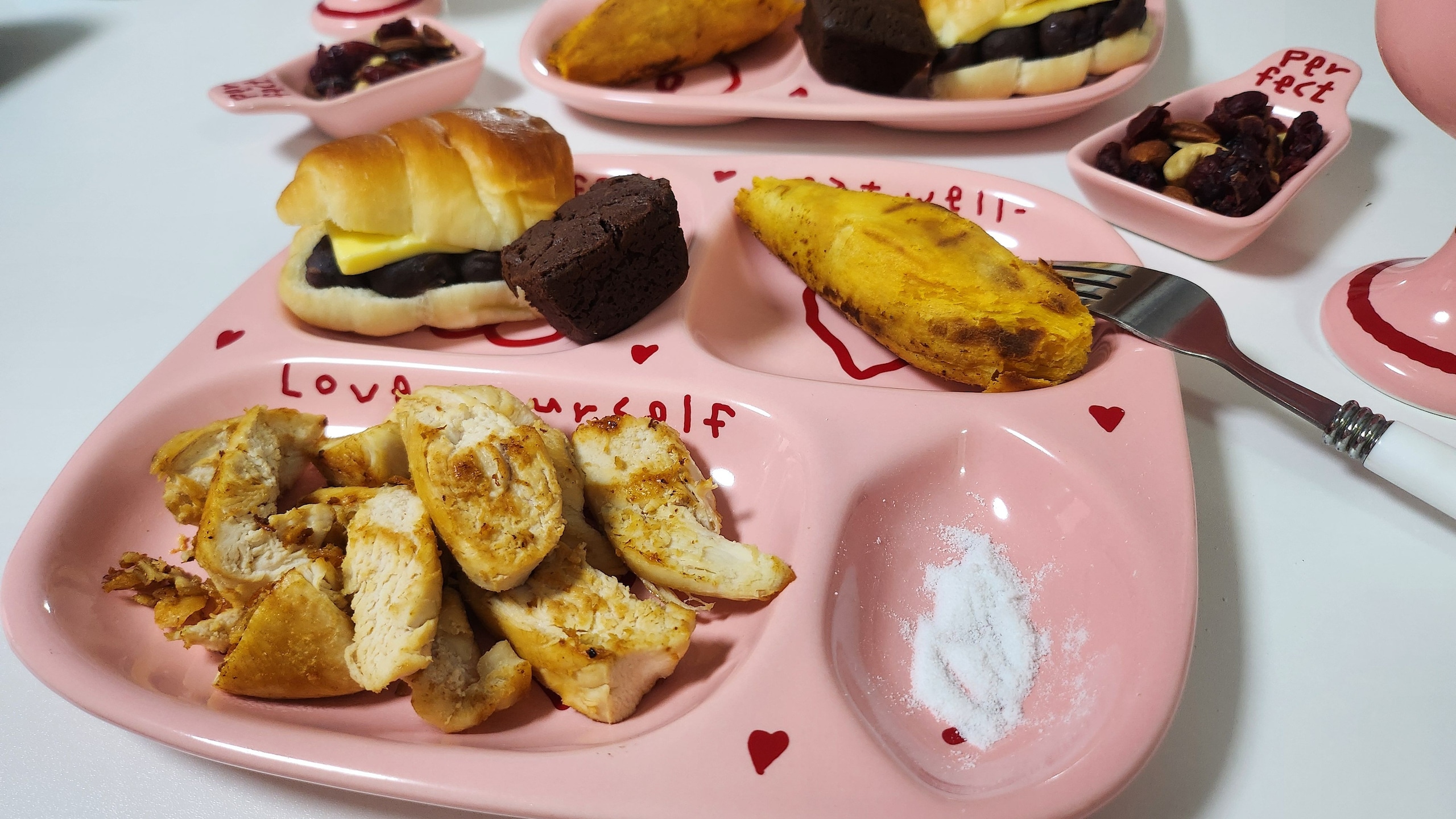 Pink Edition Ceramic Solo Meal Tray Set user photo