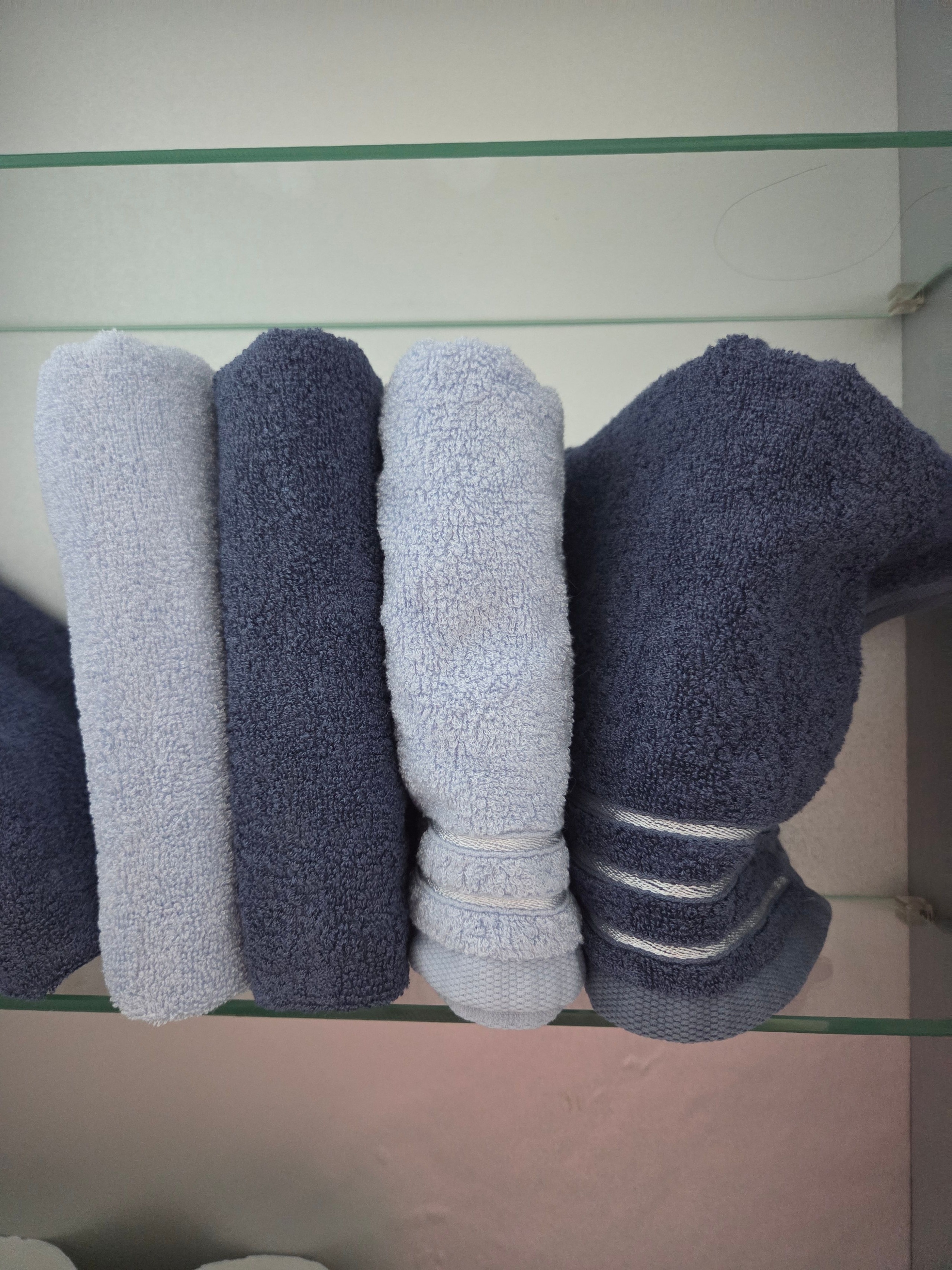 Bamboo Stripe Antibacterial Hotel Towel (10-Pack) user photo