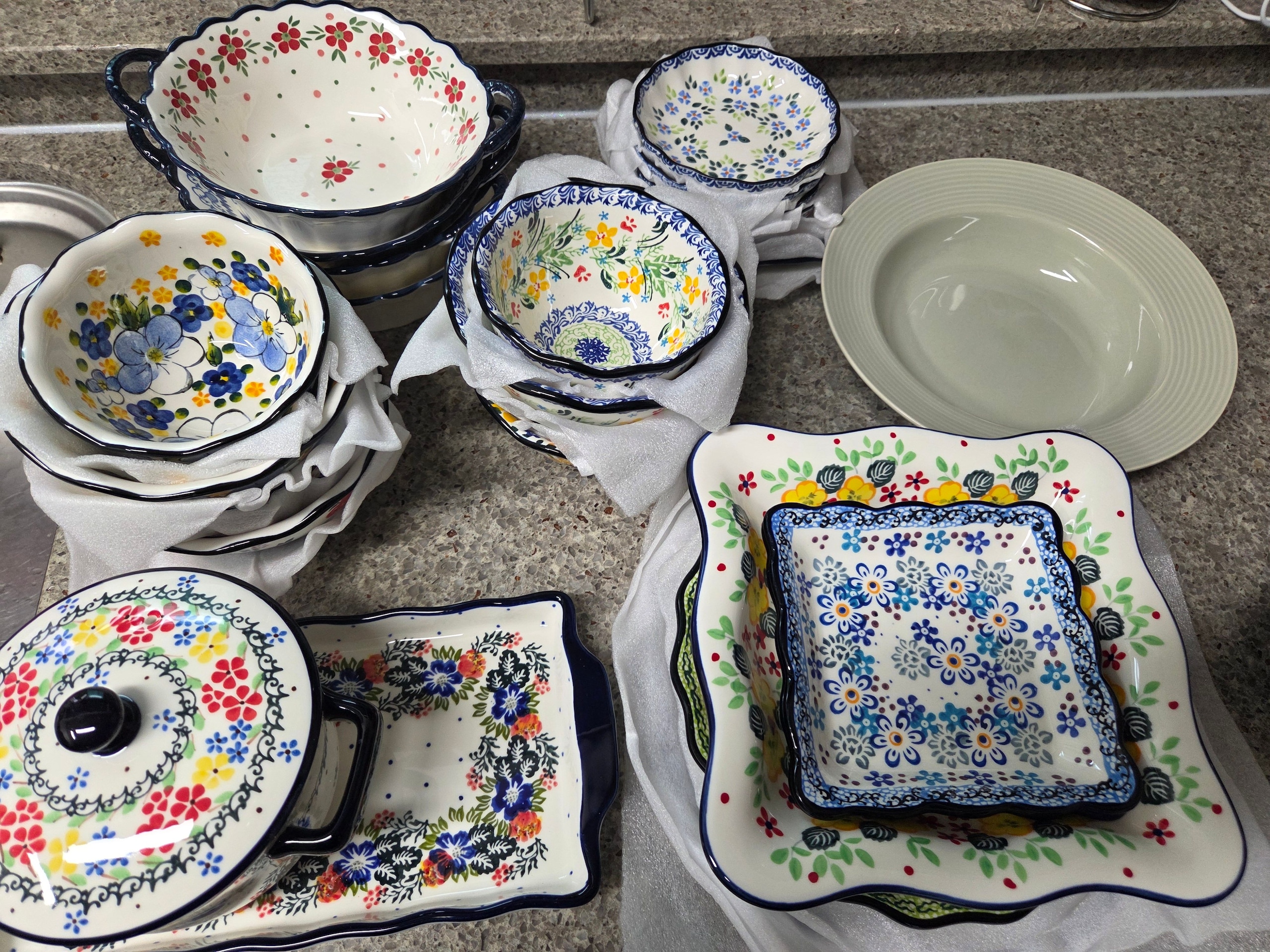 Floral Dinnerware Set for 4 (22-Piece) user photo