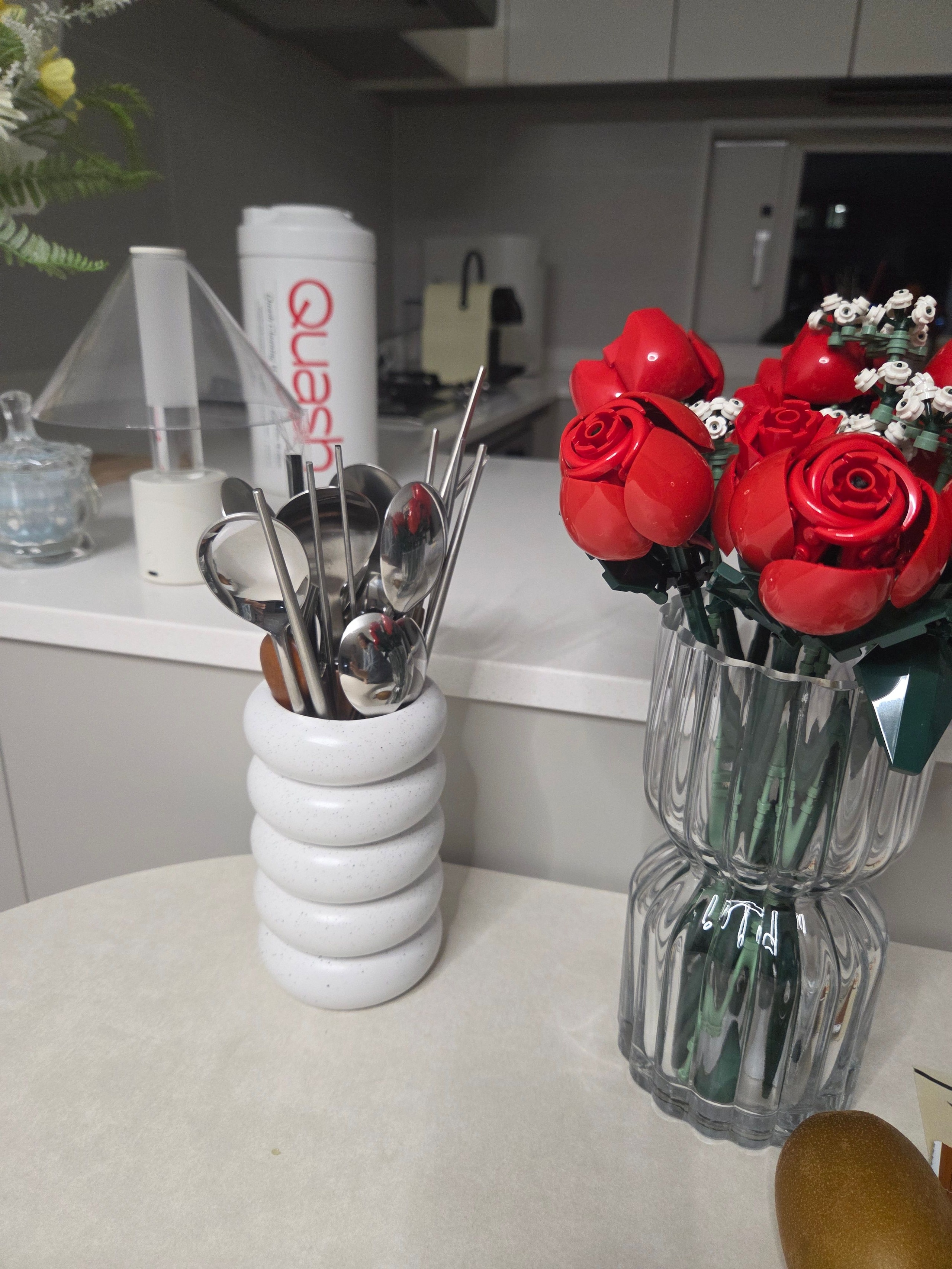 Cloud Ceramic Self-Draining Utensil Holder user photo