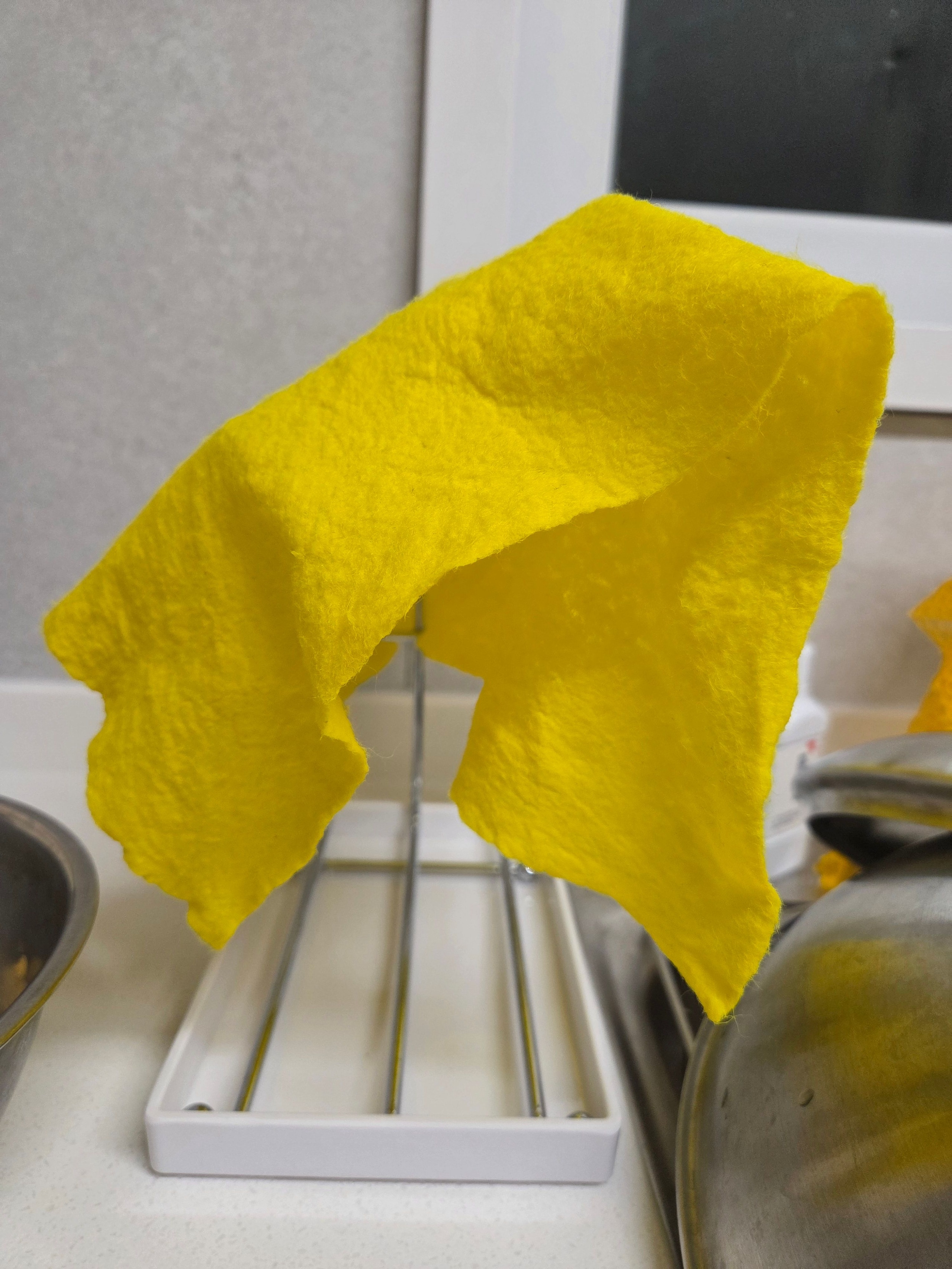 Oatley 3-Tier Modern Stand Dishcloth Rack user photo