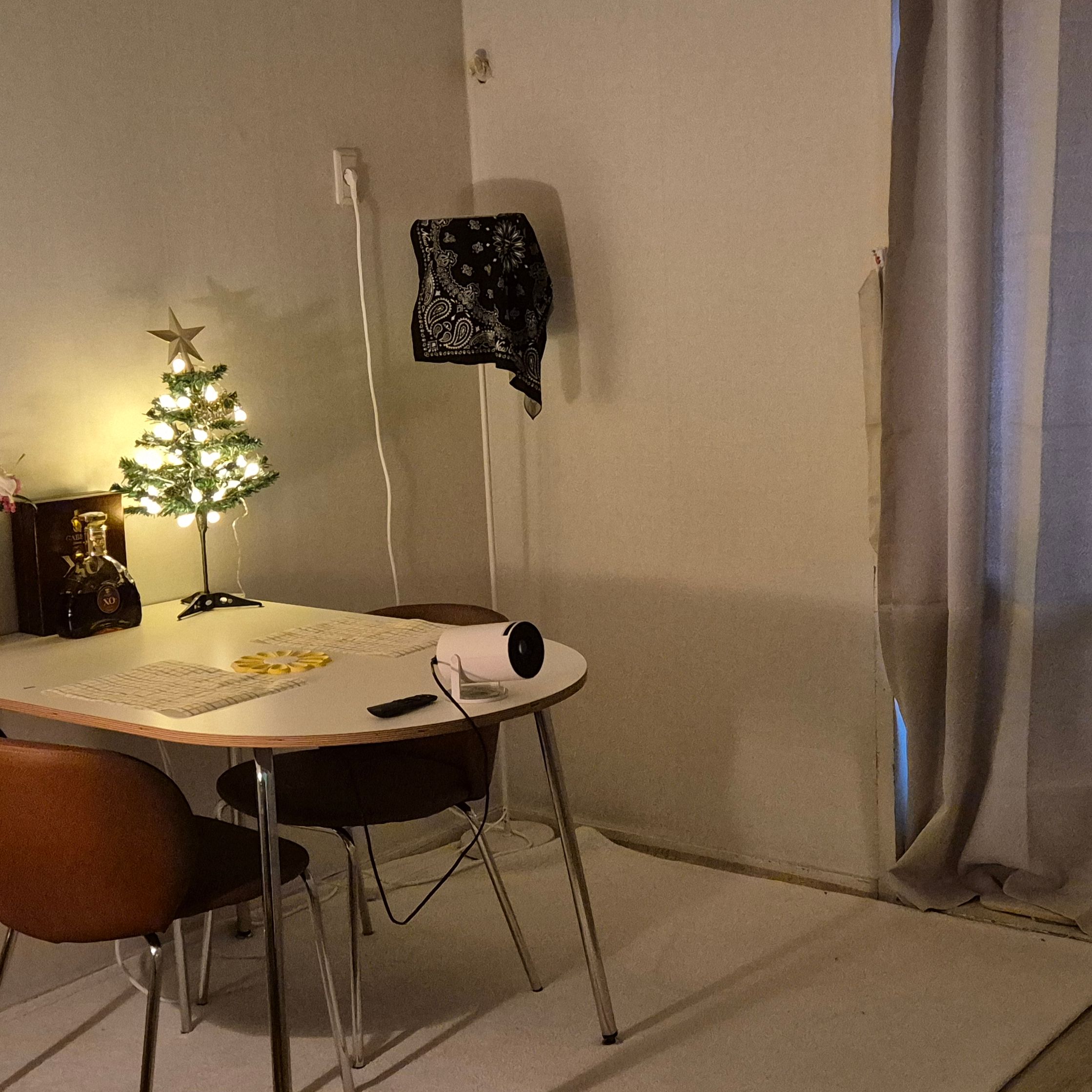 Chrome Half-Oval Mid-Century Table user photo