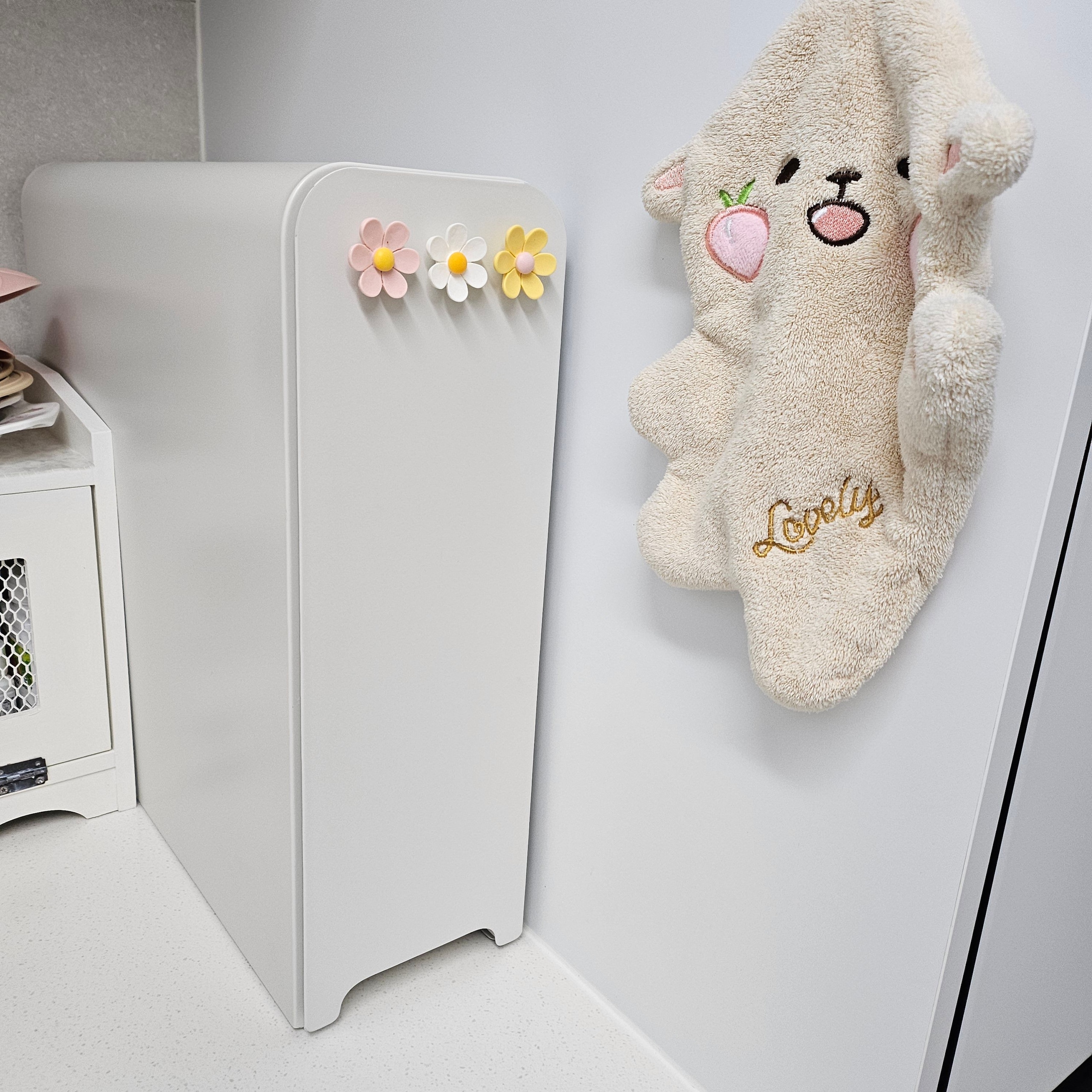Mudita Slim Sliding Door Cabinet user photo