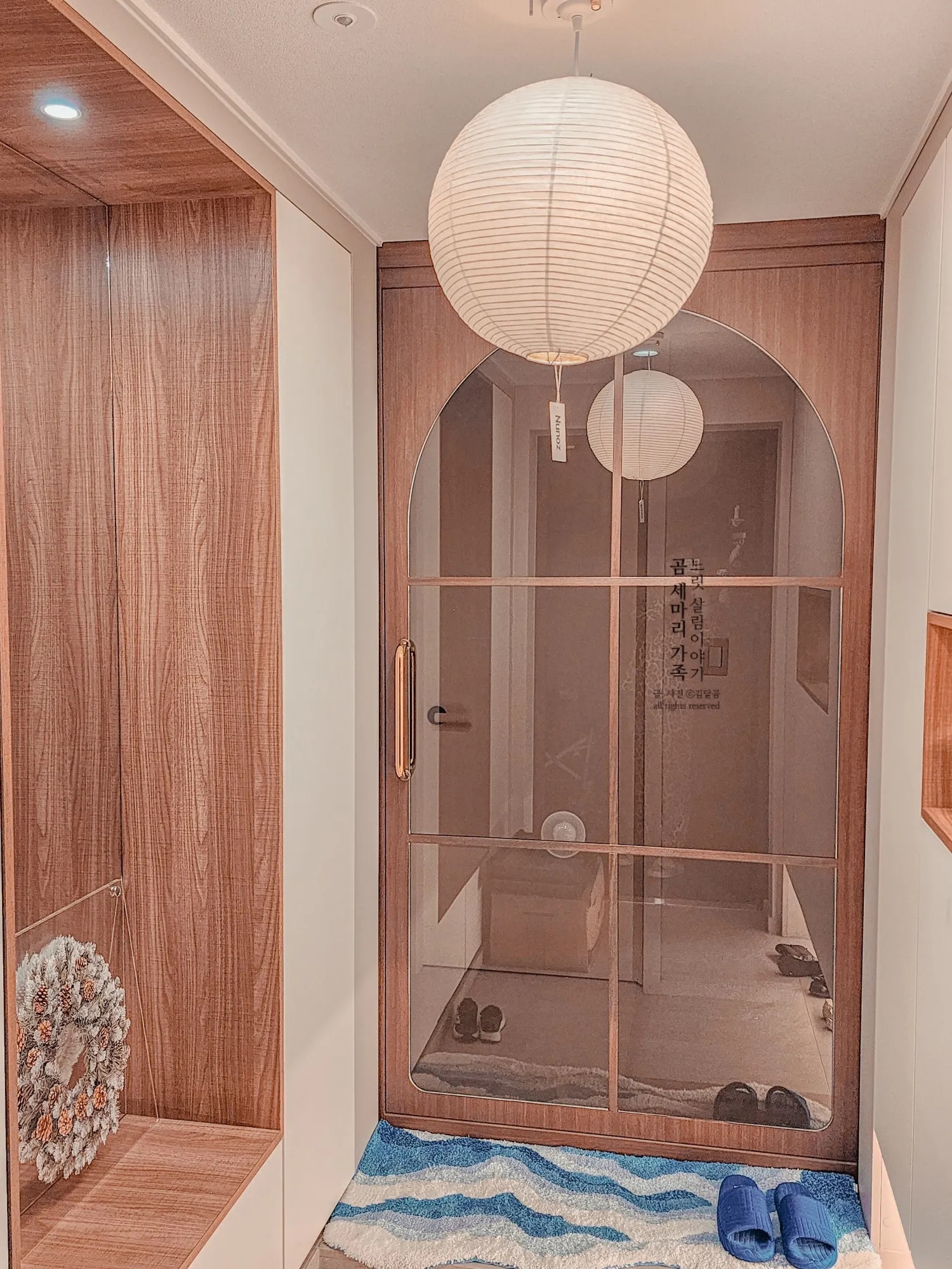 Wavy Blue Tufted Rug user photo