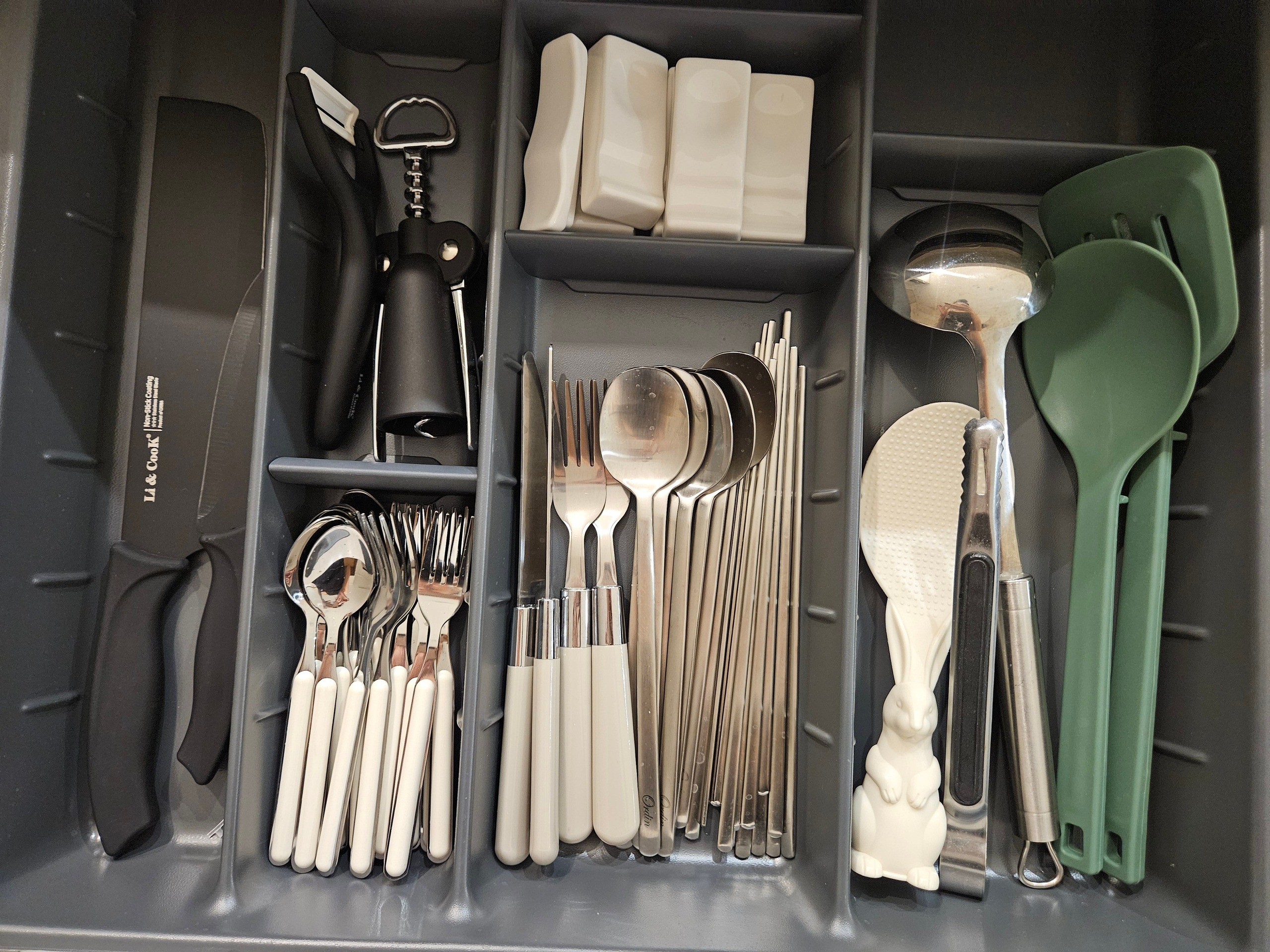 Ivory Dessert Spoon & Fork Set (8-piece) user photo