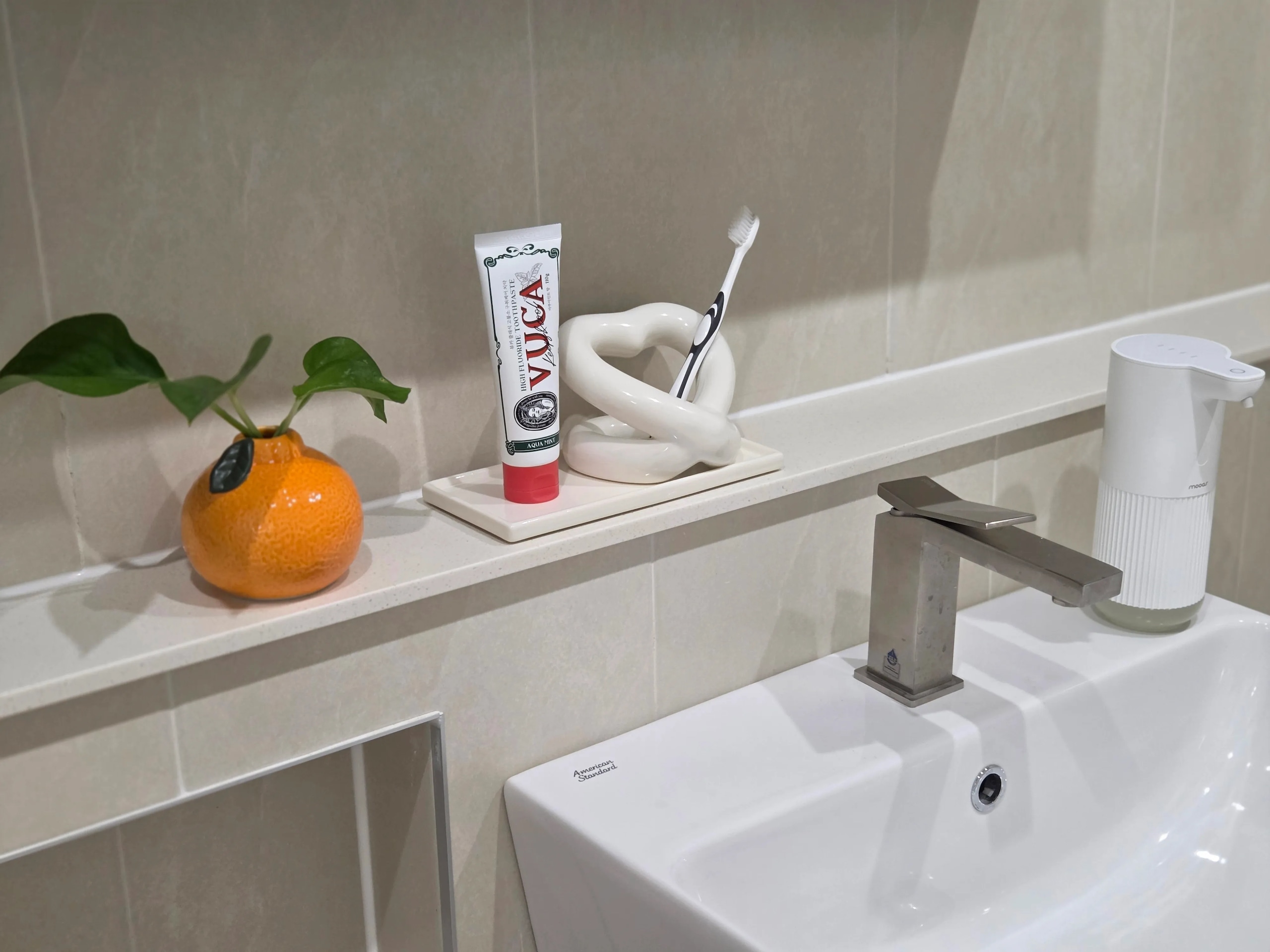 Sweetheart Ceramic Toothbrush Tray & Holder Set user photo