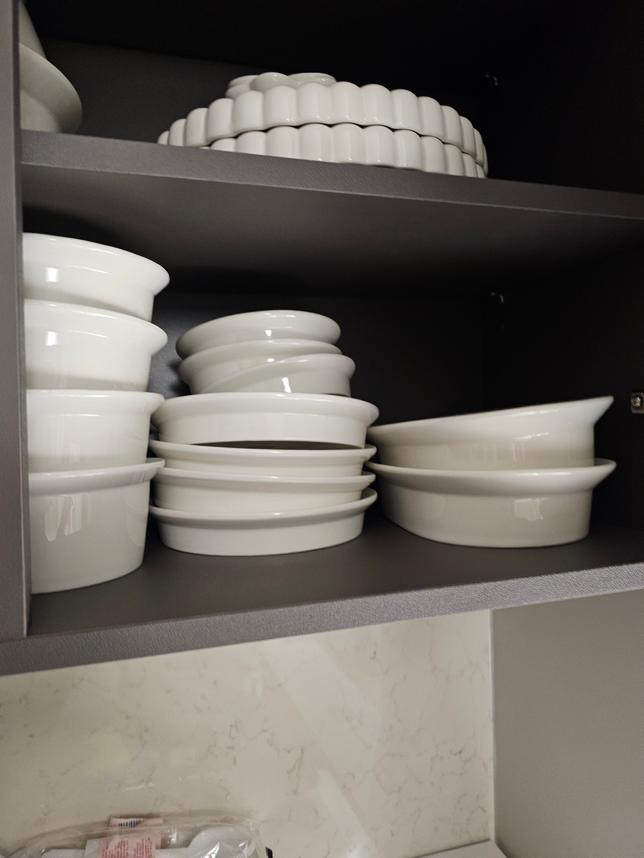 EBT Newlywed Ceramic Dinnerware Set for 4 (20-Piece) user photo