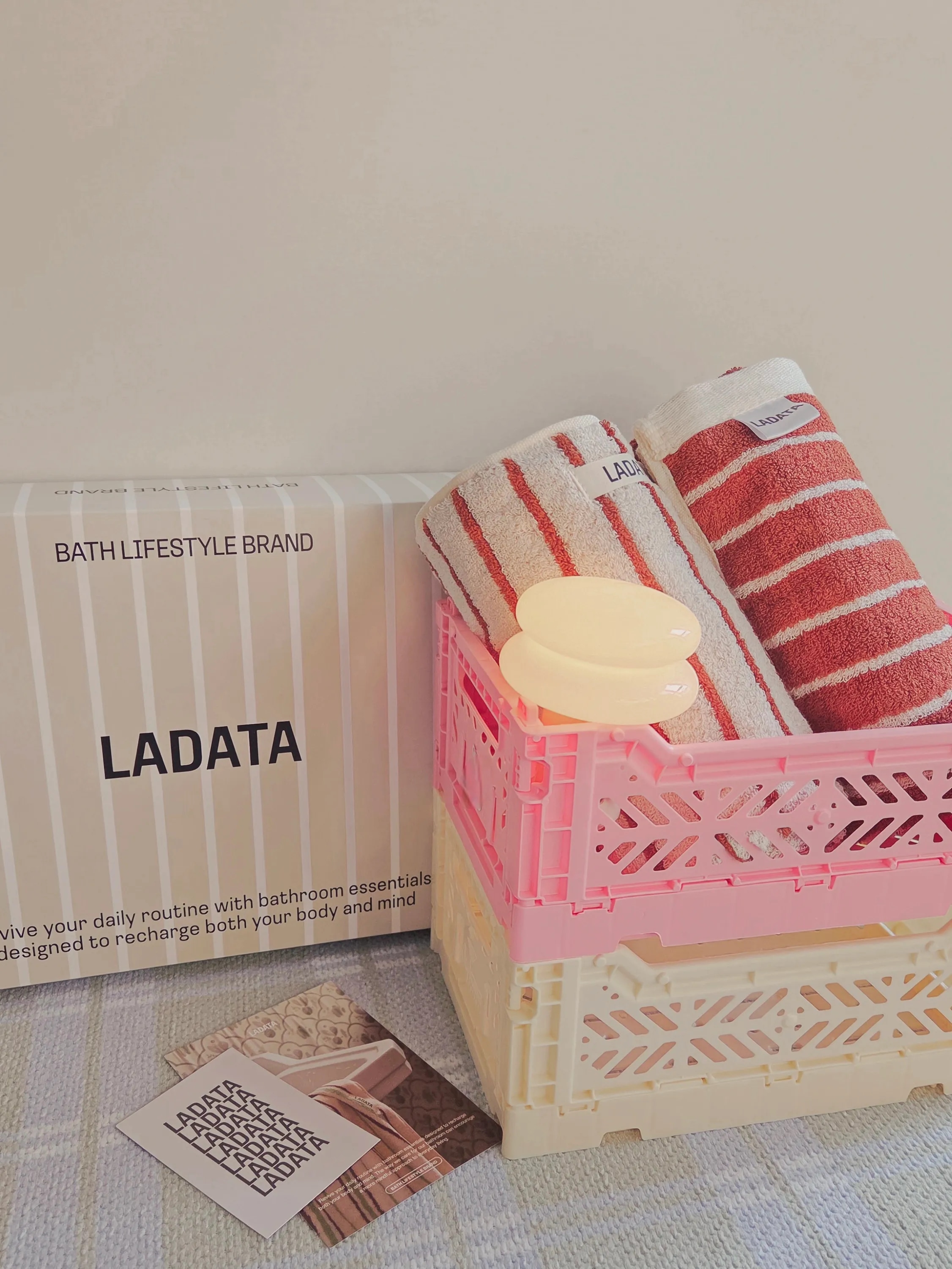 Double-Sided Pattern Hotel Towel Set (5-Piece) user photo