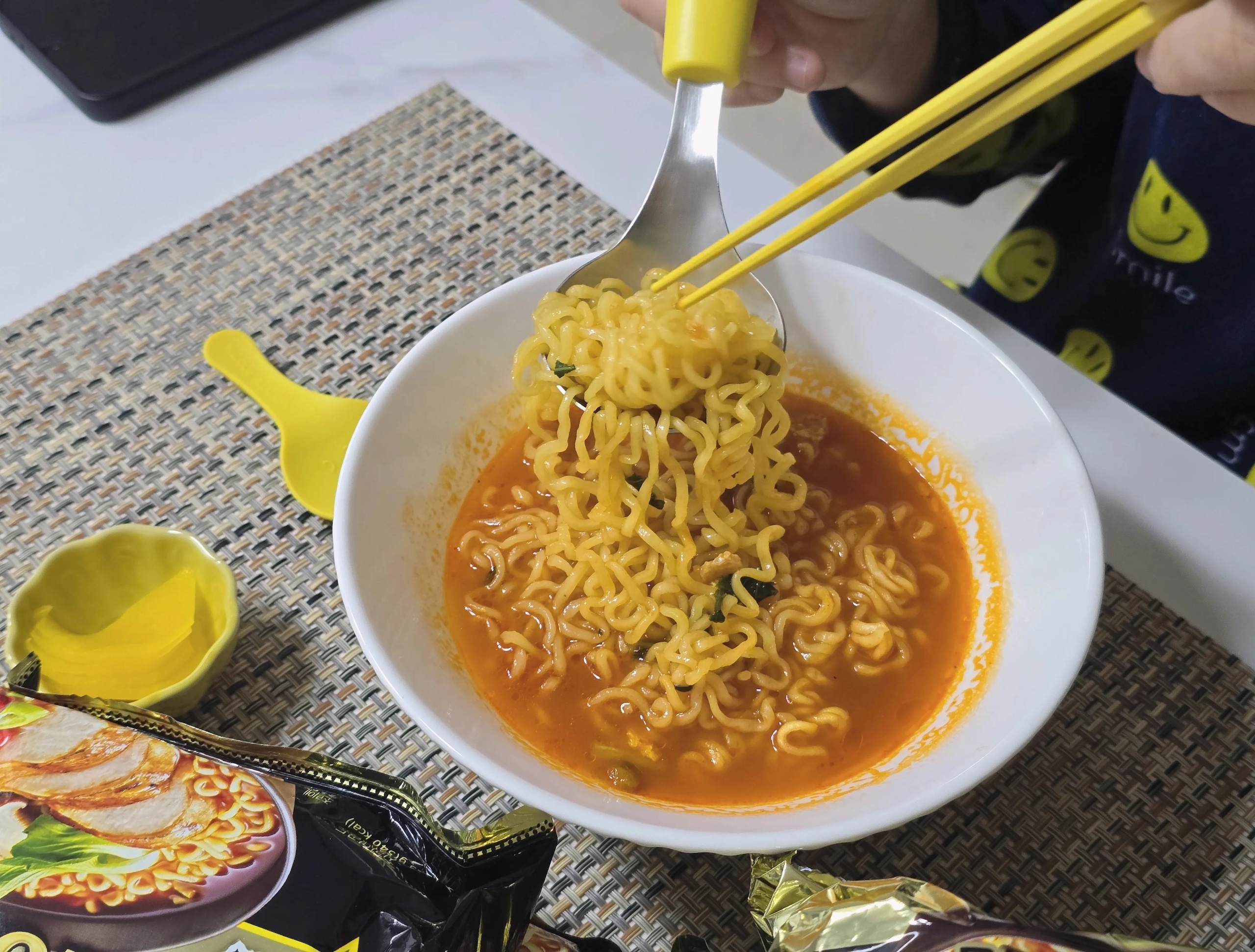 Colorful Ramen Spoon & Chopsticks Set (2-Piece) user photo
