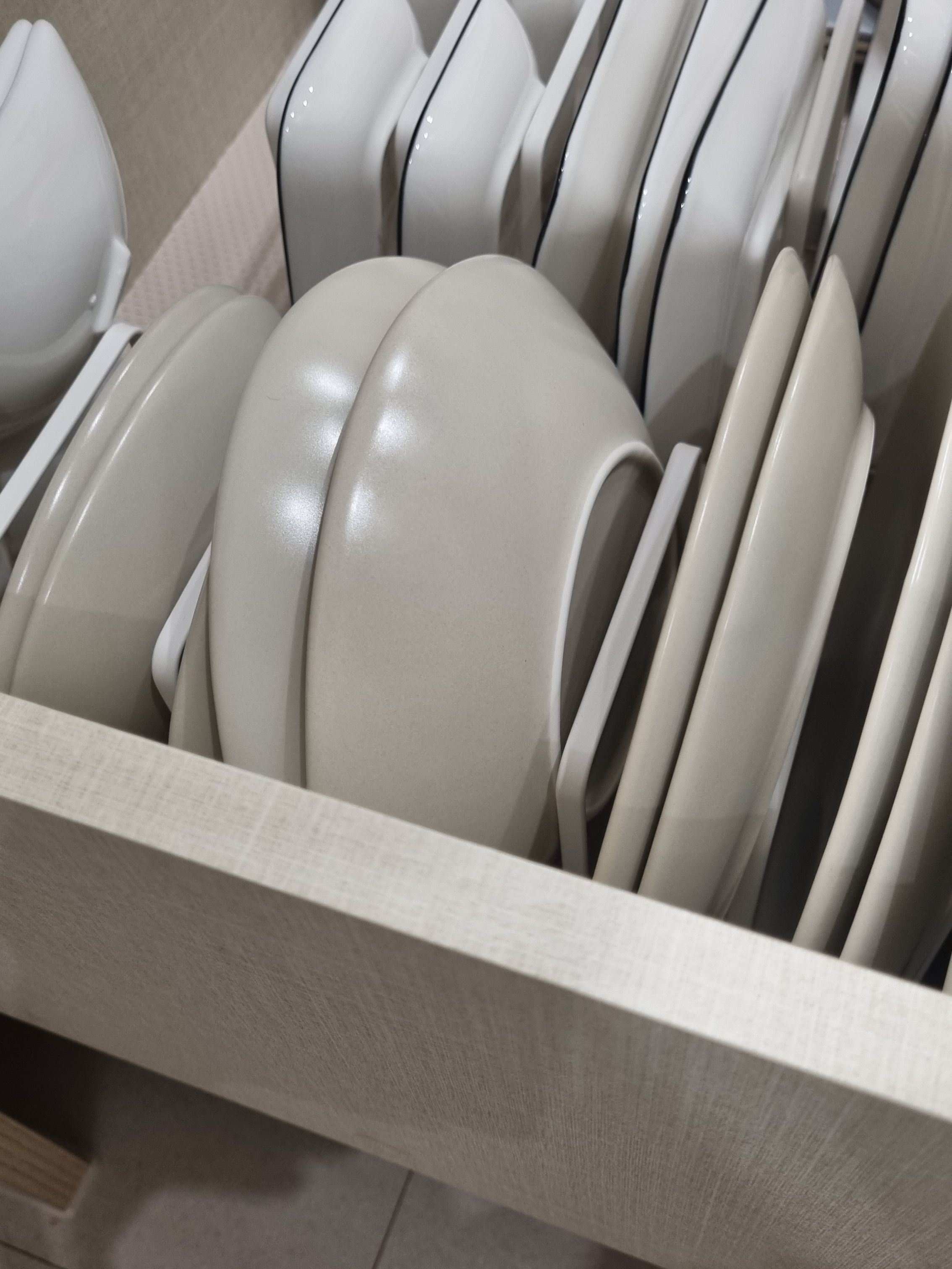 Pebble Dinnerware Set for 2 (12-Piece) user photo