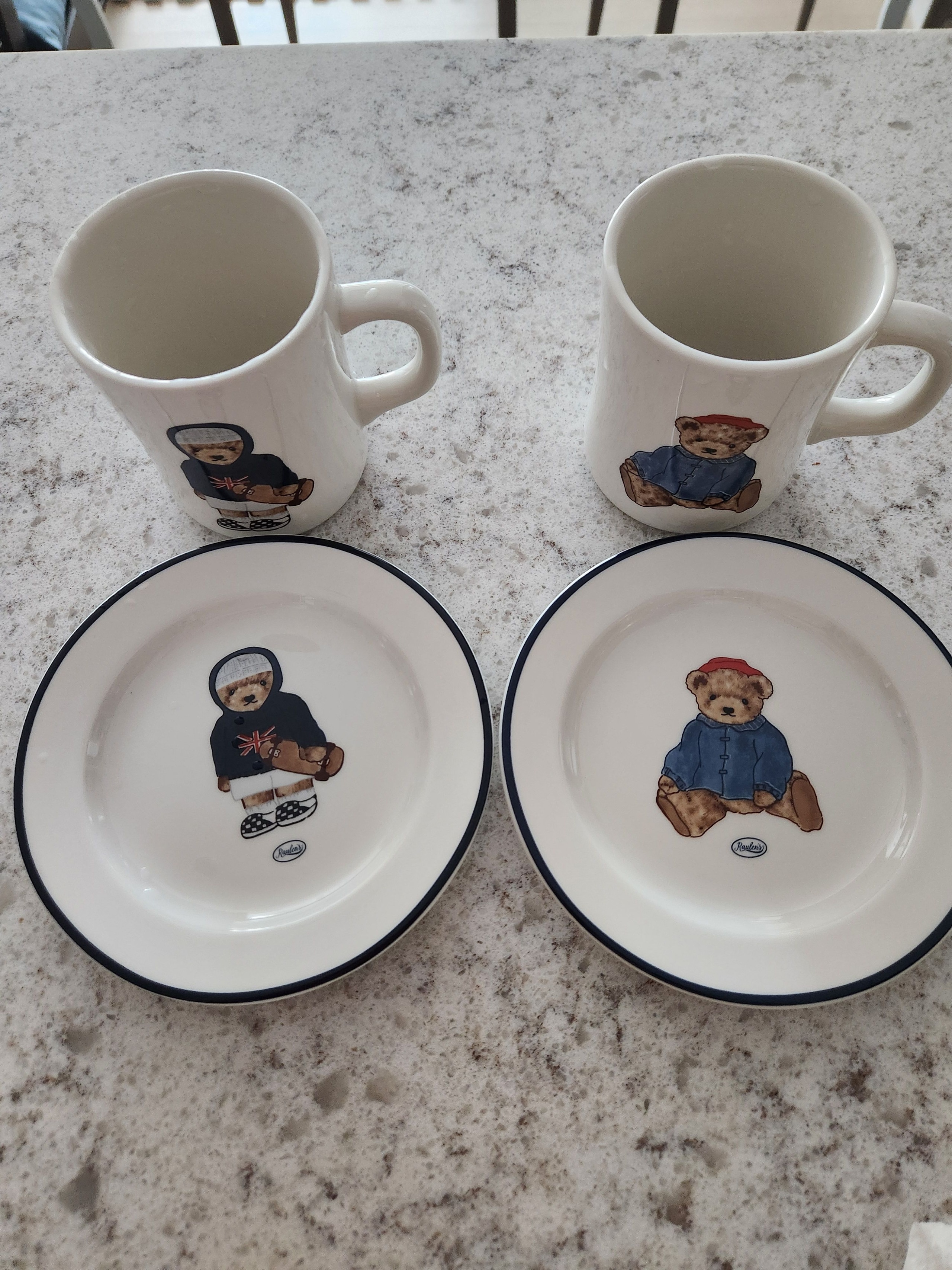 London Teddy Bear Dinnerware Set user photo
