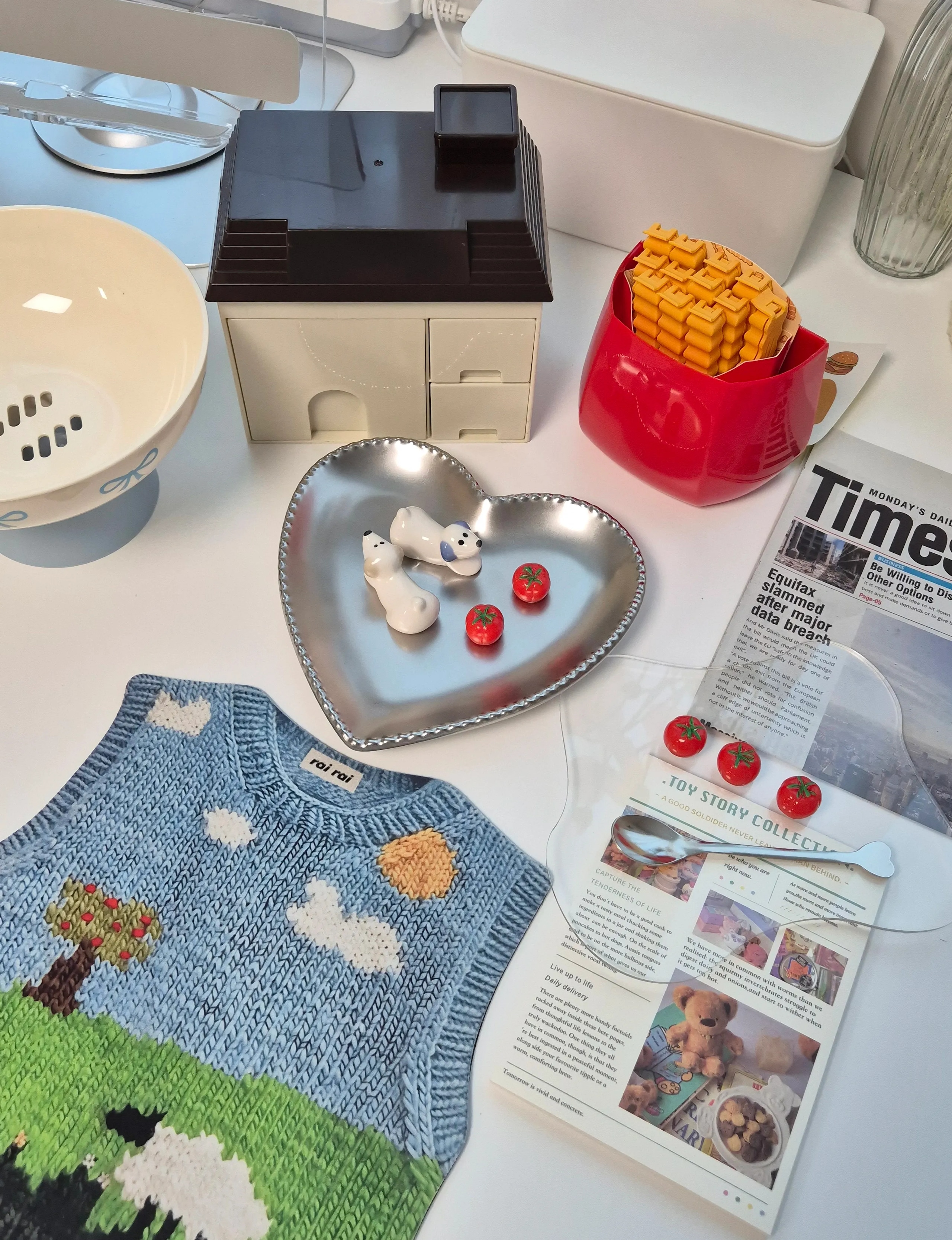 Bow Pedestal Fruit Bowl with Drain user photo