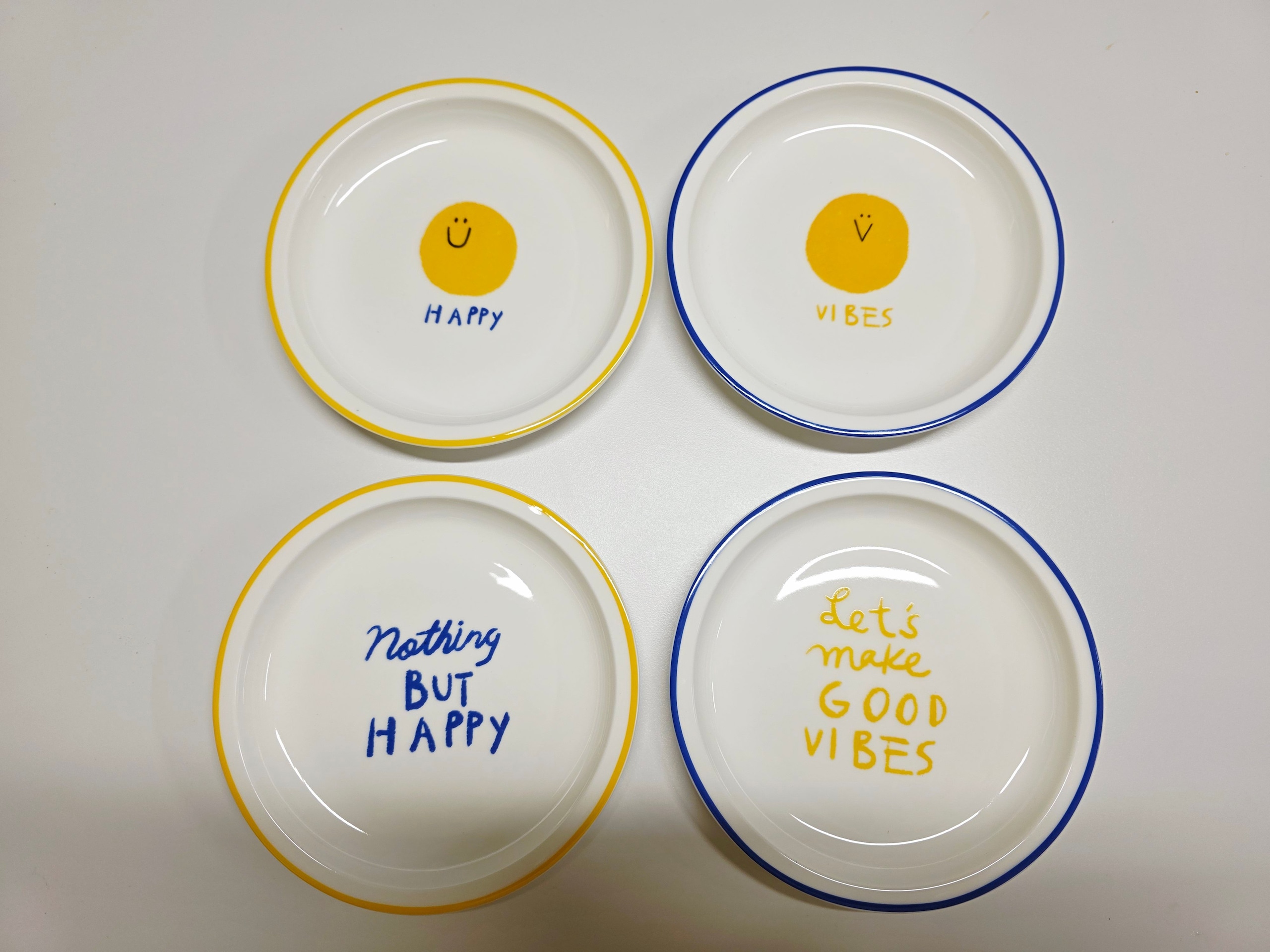 ON Smile Plate Set for 4 (4-Piece) user photo