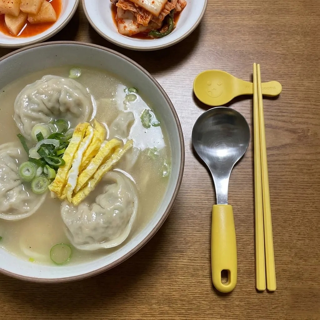Colorful Ramen Spoon & Chopsticks Set (2-Piece) user photo