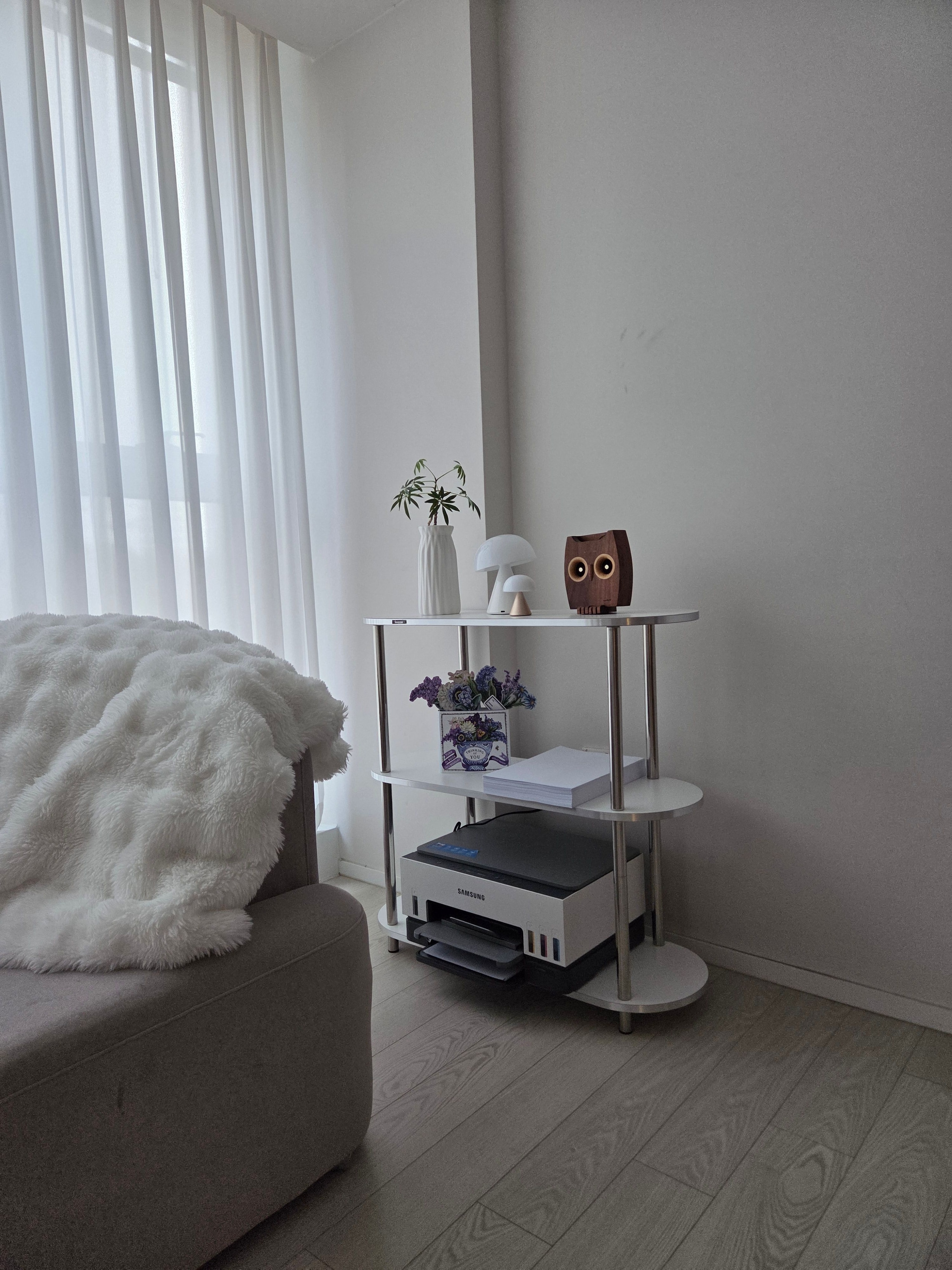Bling Modern Modular Display Shelf user photo