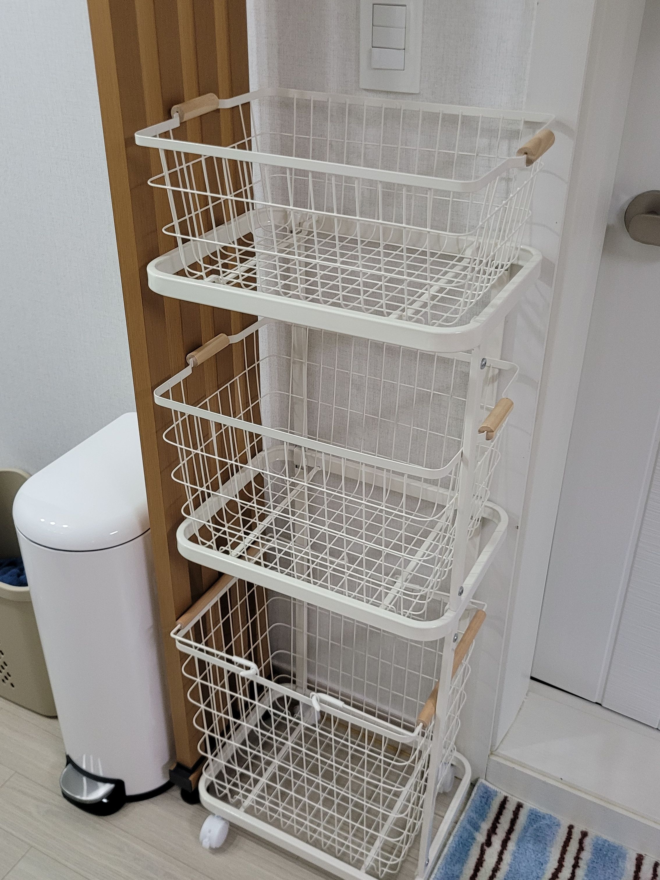 Rollbin Vibe 3-Tier Rolling Laundry Cart user photo