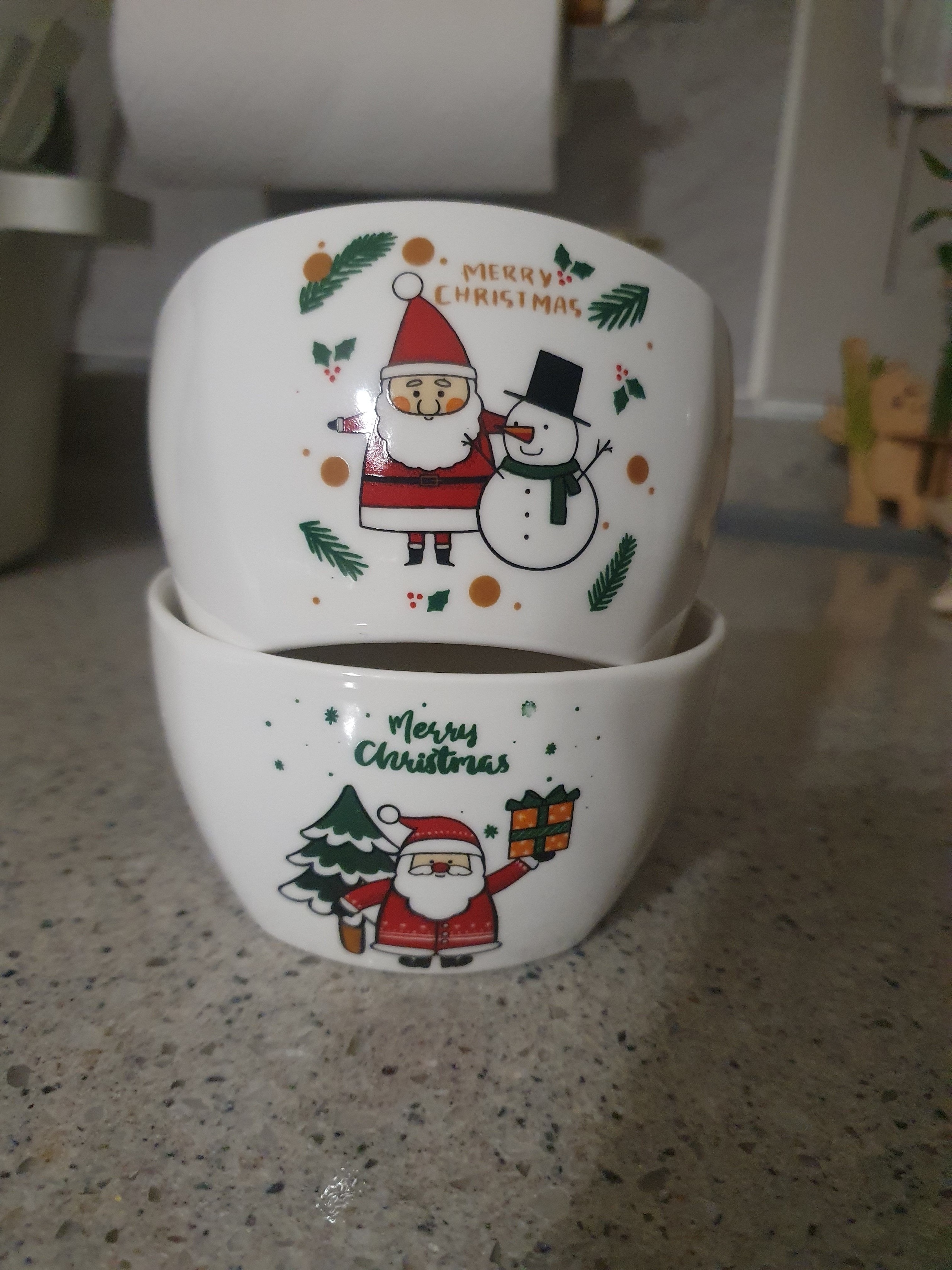 Santa Christmas Dinnerware Set for 4 user photo