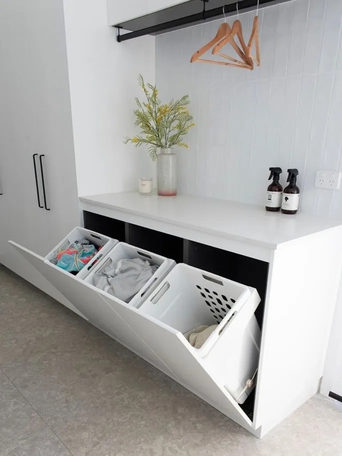 Minimal Rolling Wire Storage Cart user photo