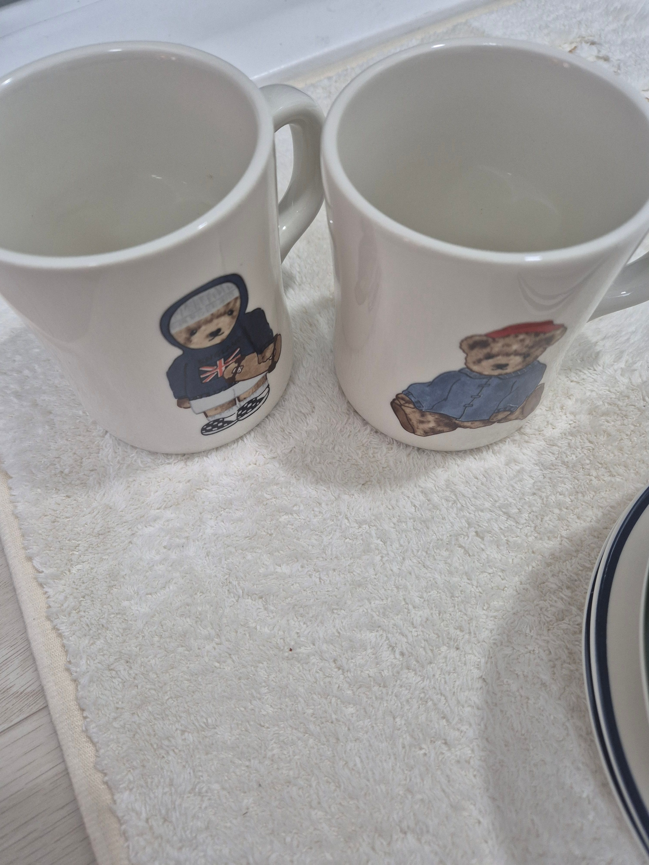 London Teddy Bear Dinnerware Set user photo