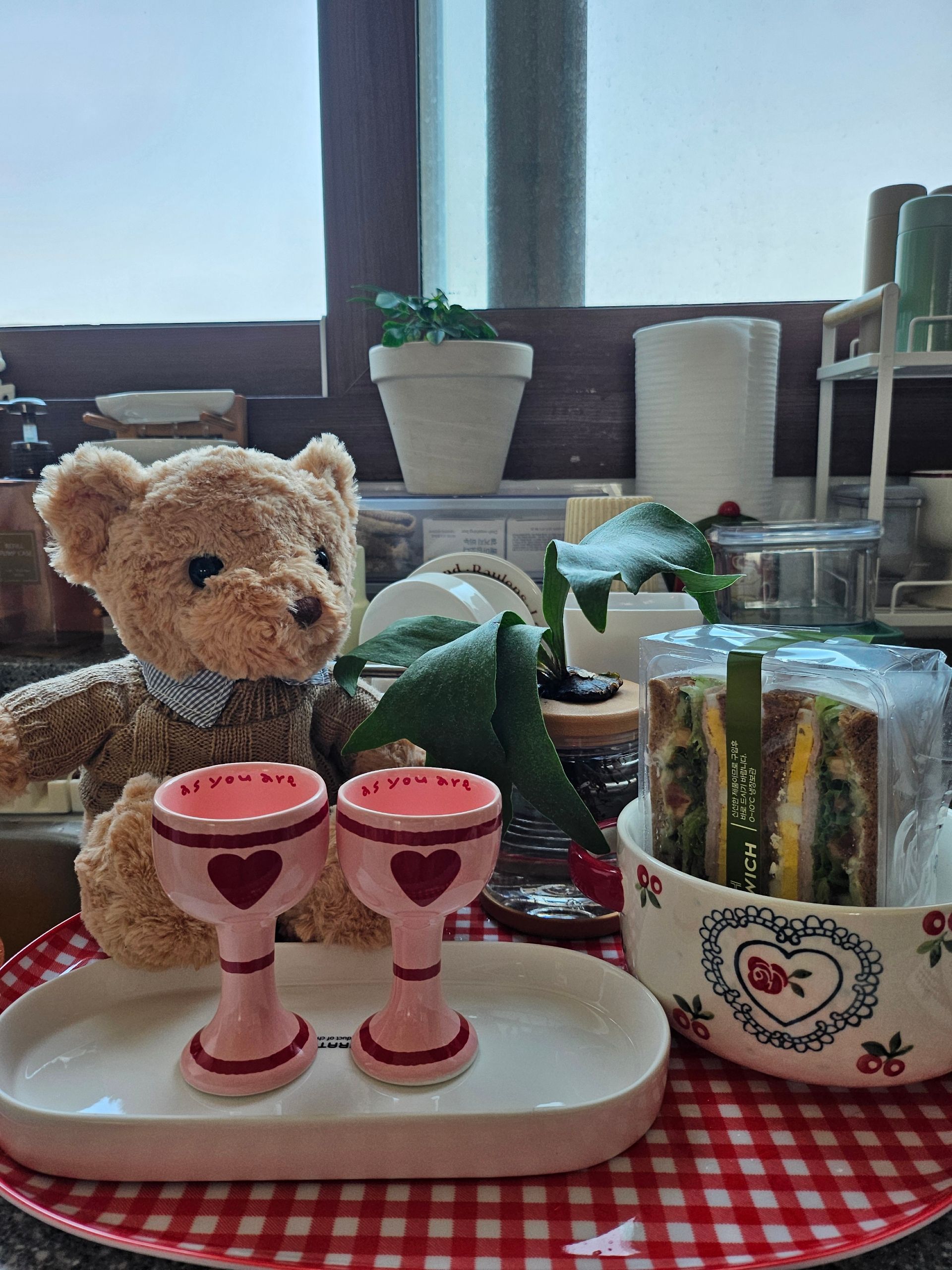 Pink Edition Ceramic Heart Mini Wine Glass user photo