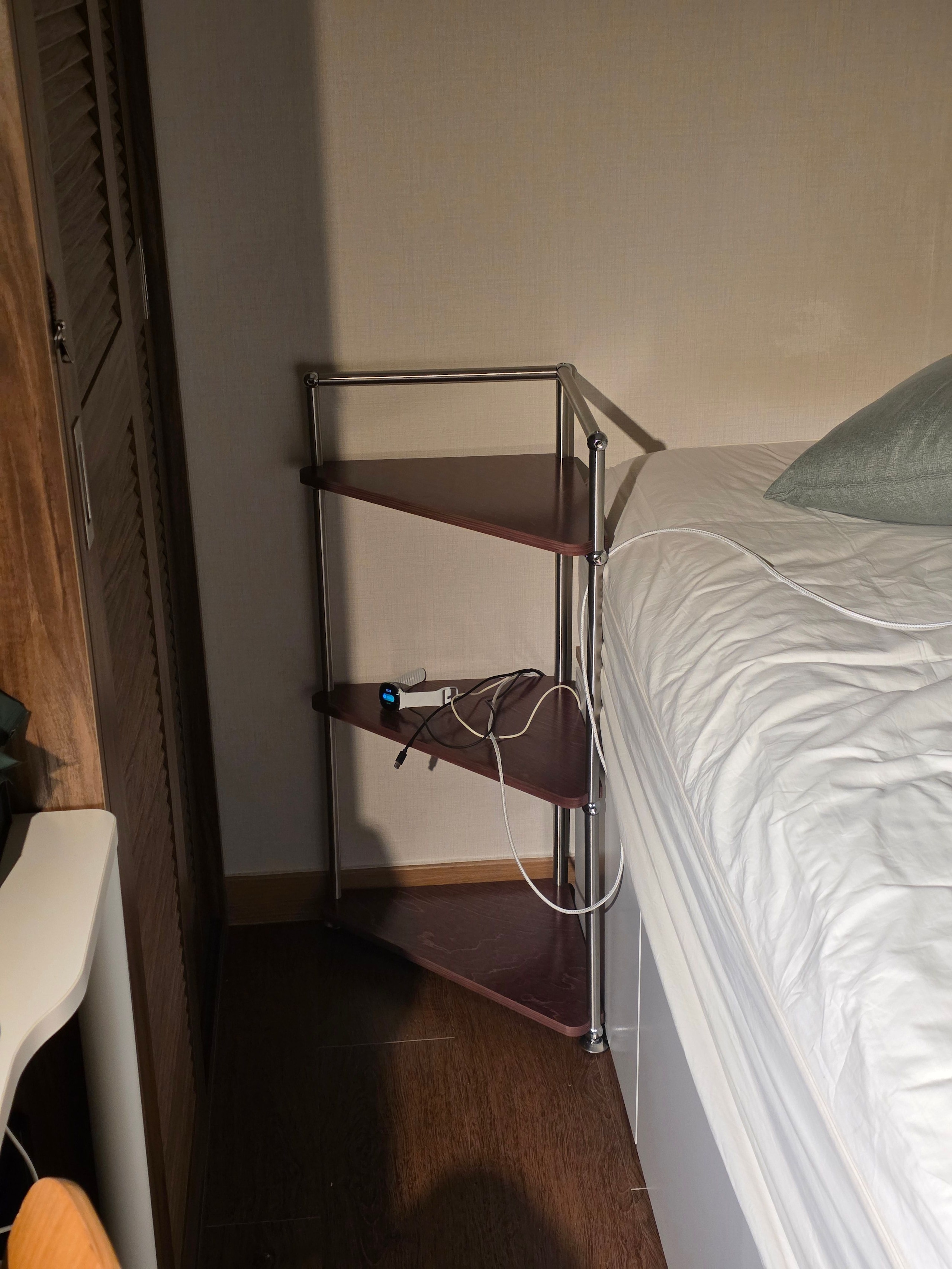 Mid-Century Modular Corner Shelf user photo