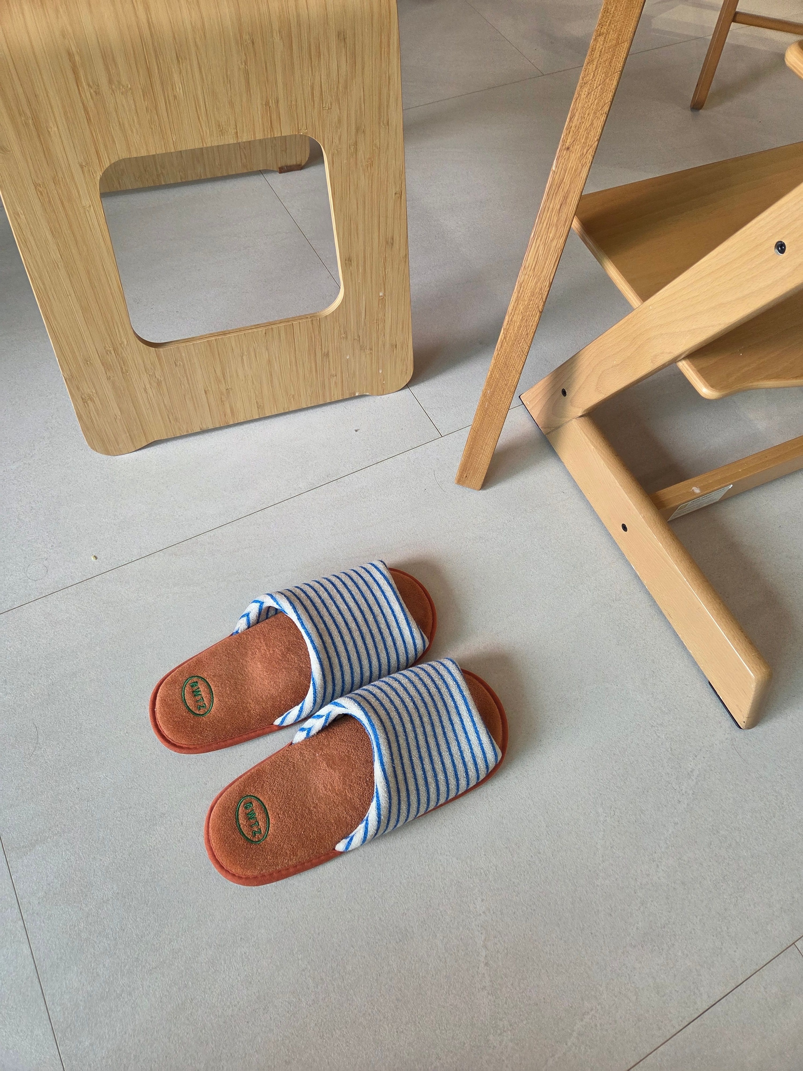 BWTZ Terry Stripe Indoor Slippers user photo