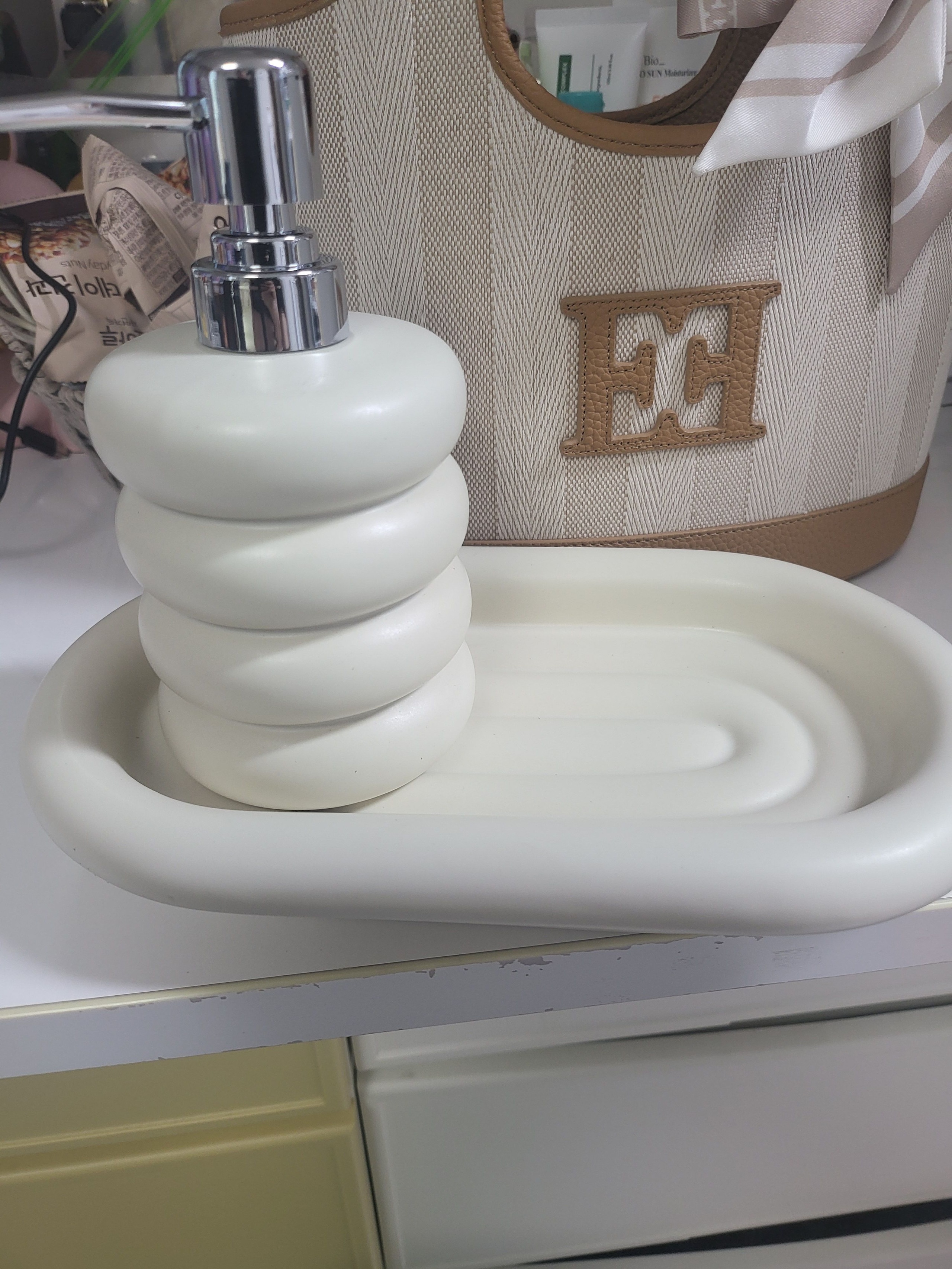 Ceramic Volume Soap Dispenser user photo