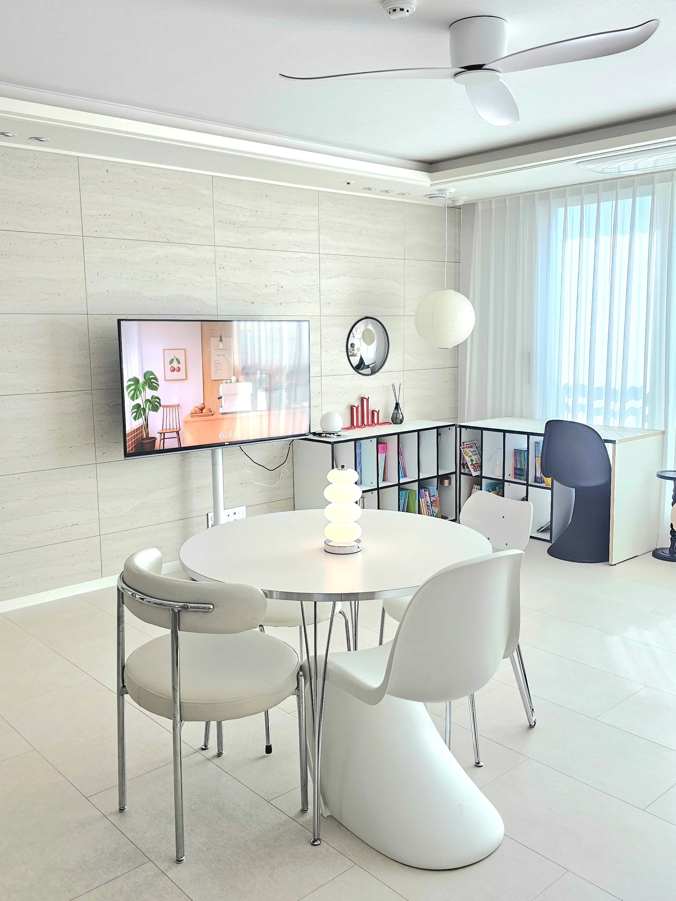 Ondula LED Table Lamp user photo