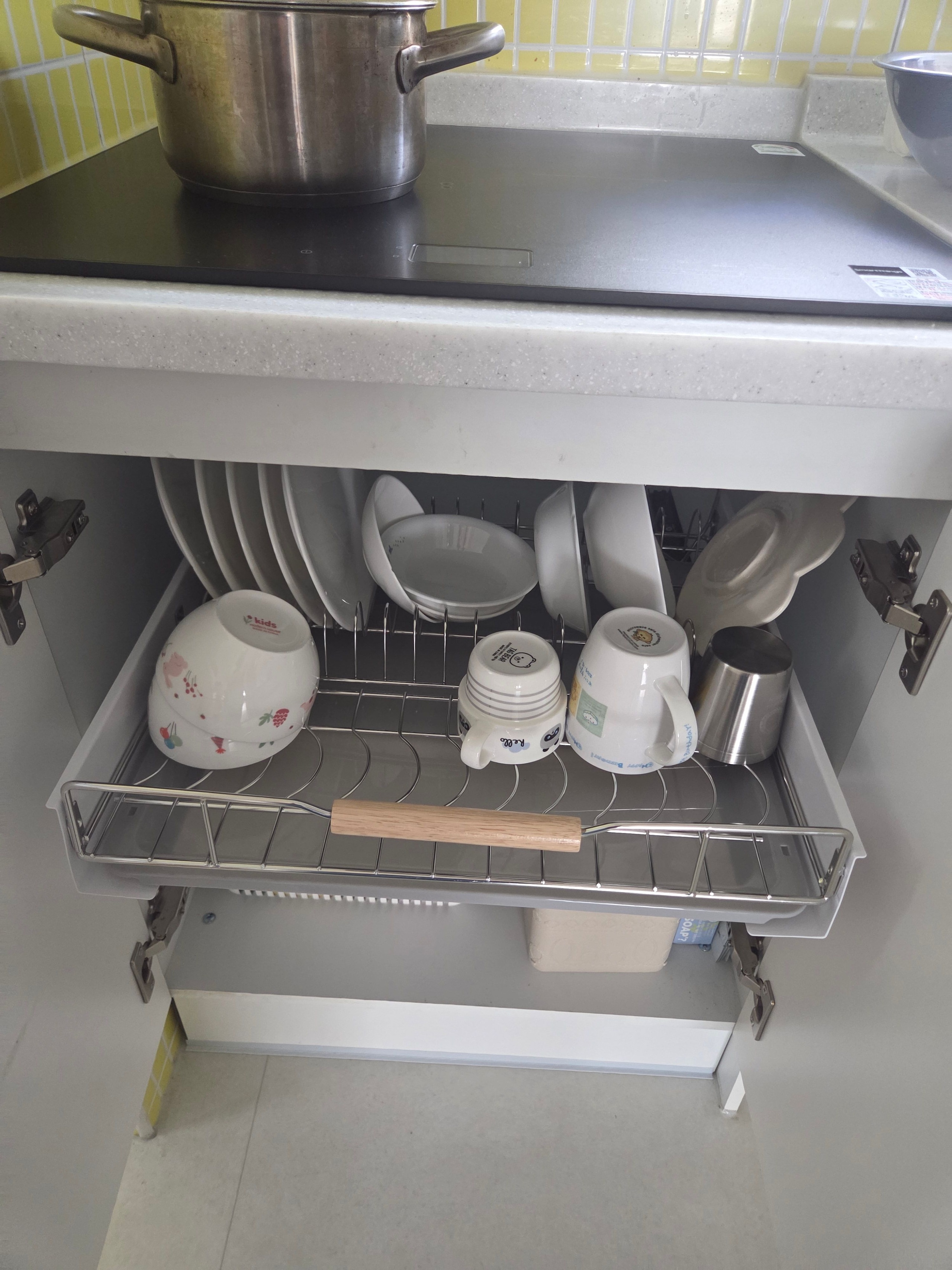 Sliding Dish Rack with Wood Handles user photo