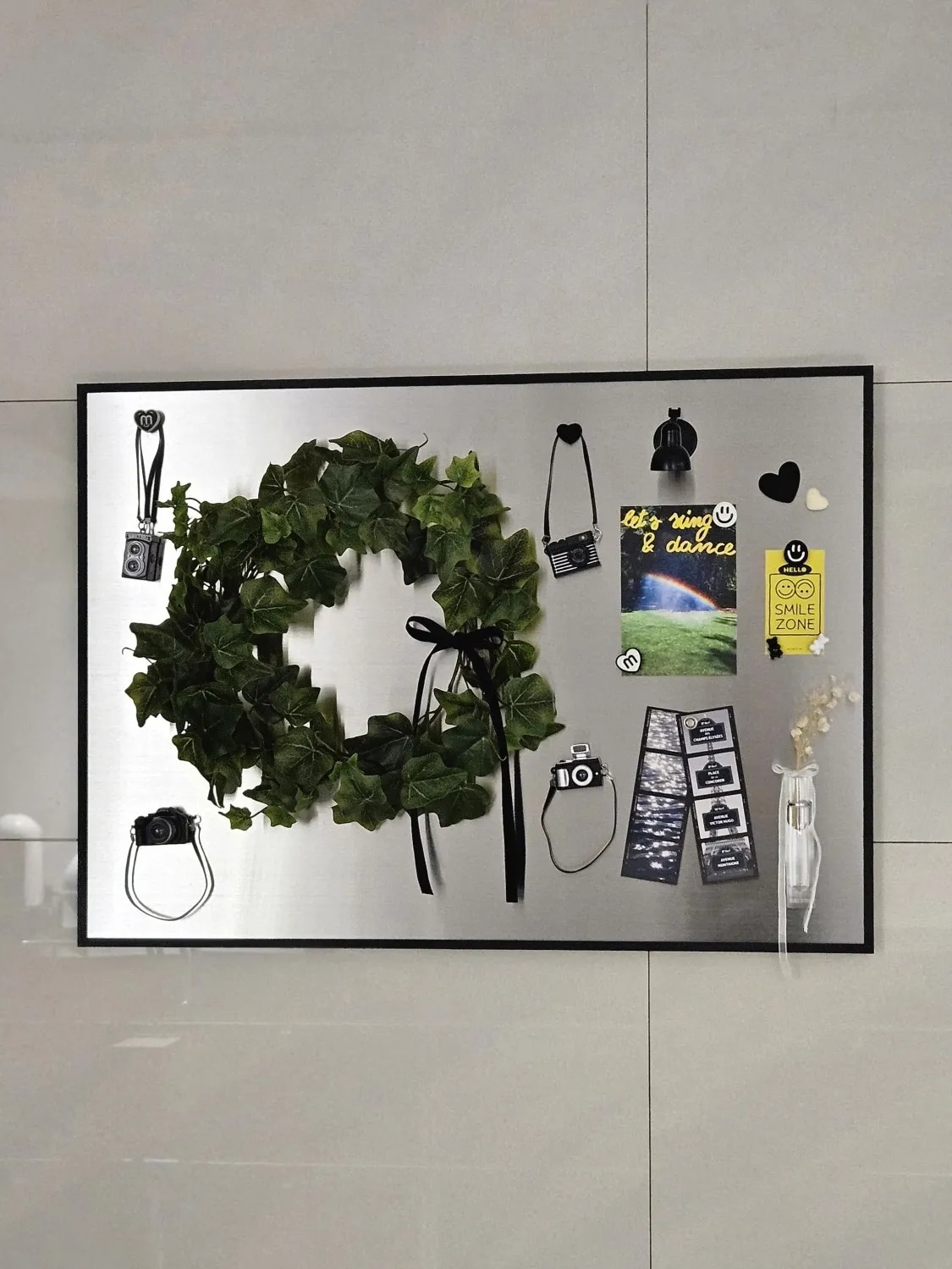 Stainless Steel Magnetic Wide Frame user photo